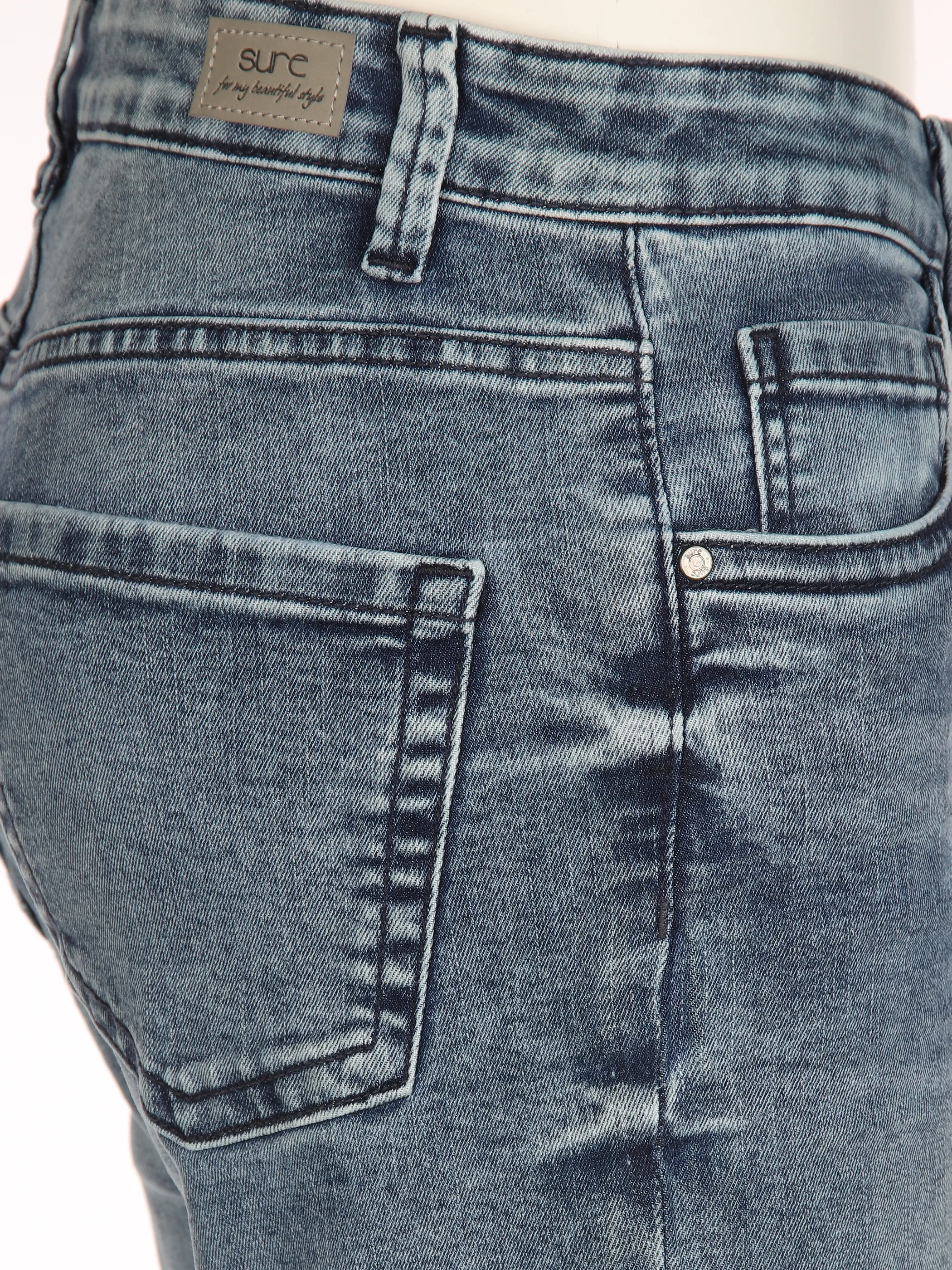 Damen Bermuda Jeanshose