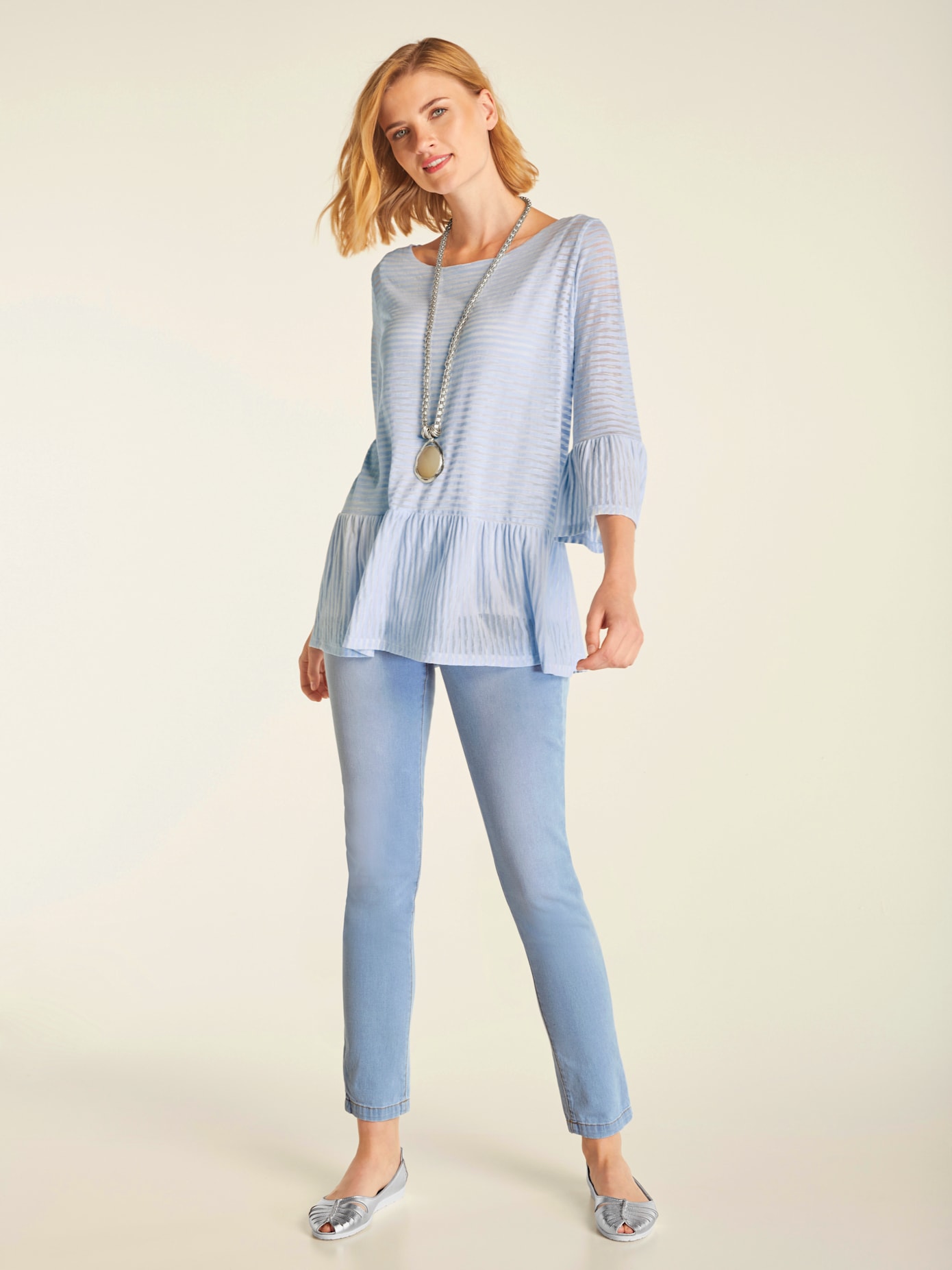 Shirt look tendance avec volants
