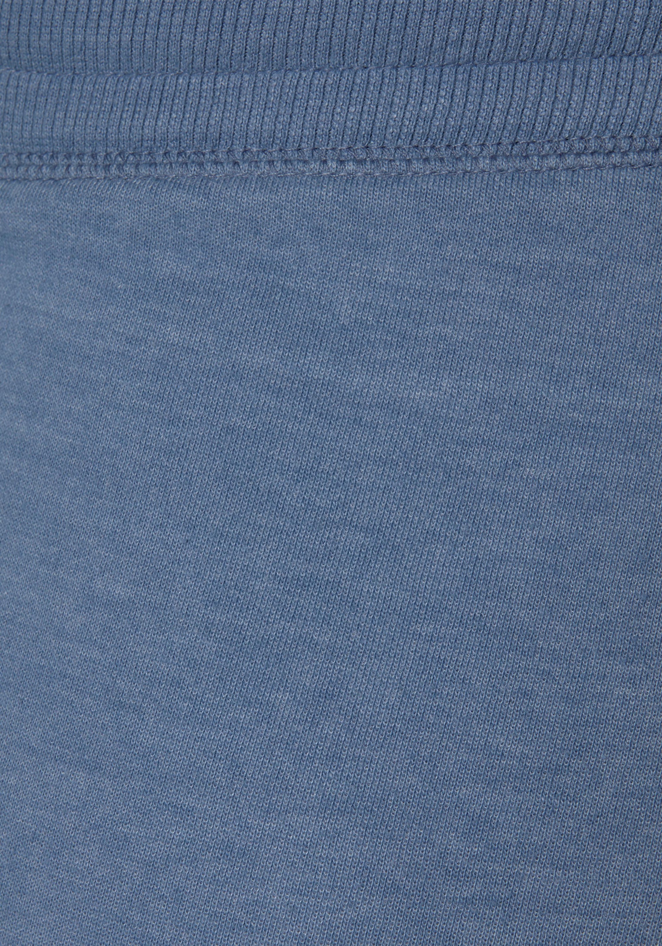 Bench. Loungewear Bermudas  mit aufgeschlagenen Beinsäumen und seitlichen Taschen, Loungewear