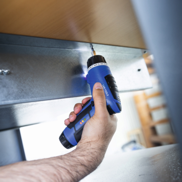 LUX accuschroevendraaier 3.6 volt met draaibaar handvat