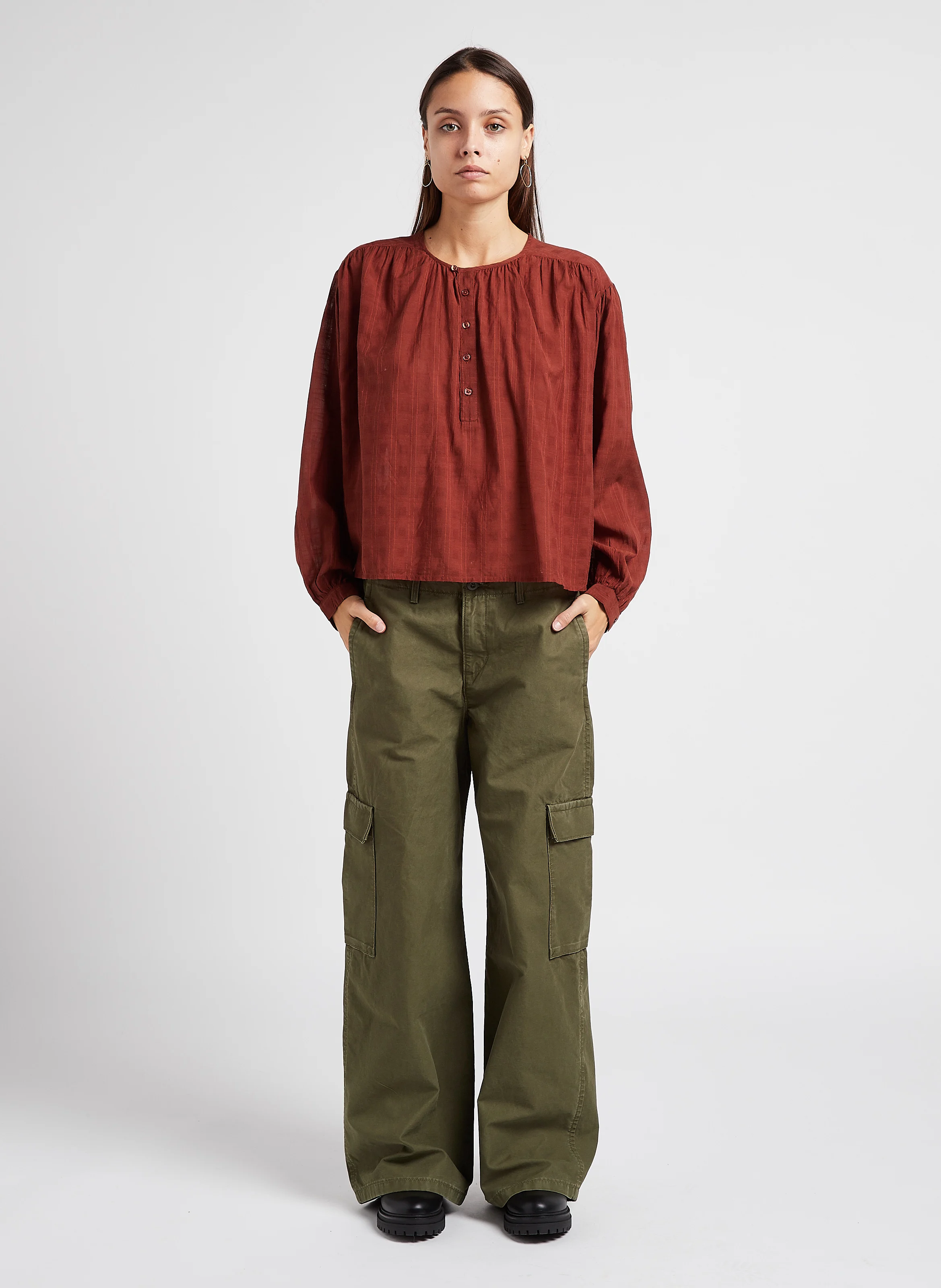 ELINA - Blouse évasée col rond en coton mélangé | Marron