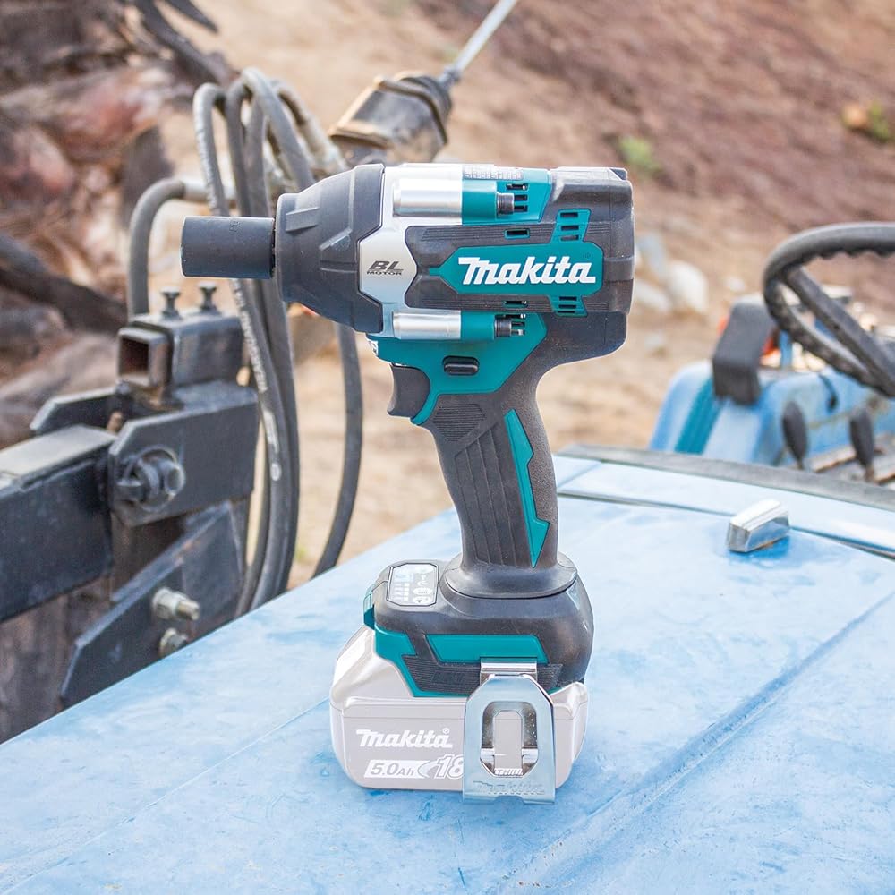 Boulonneuse à chocs 18V 700Nm 1/2 (Produit seul) - MAKITA DTW701Z : Bricolage