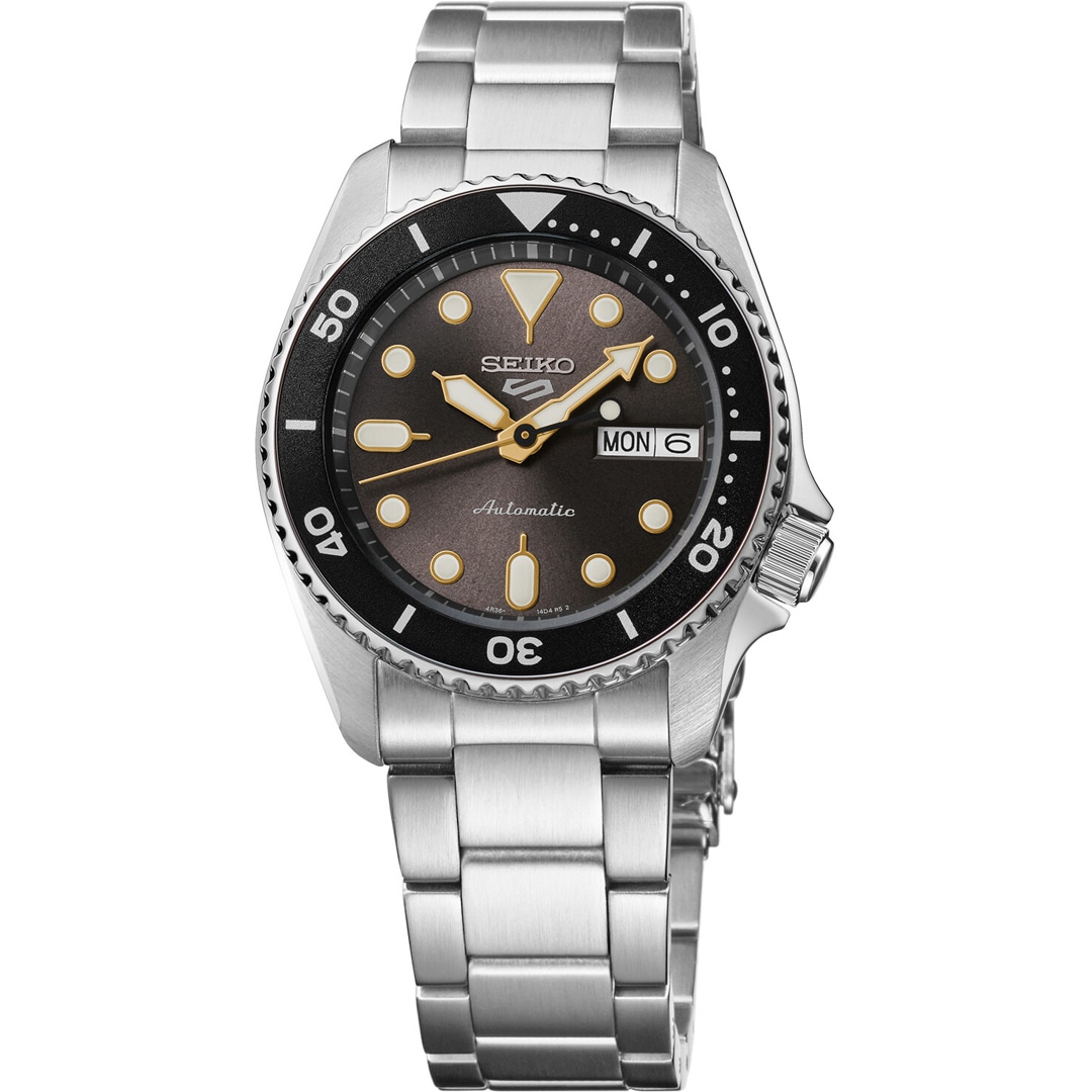 Seiko 5 Sports SKX Midsize Urban Grey