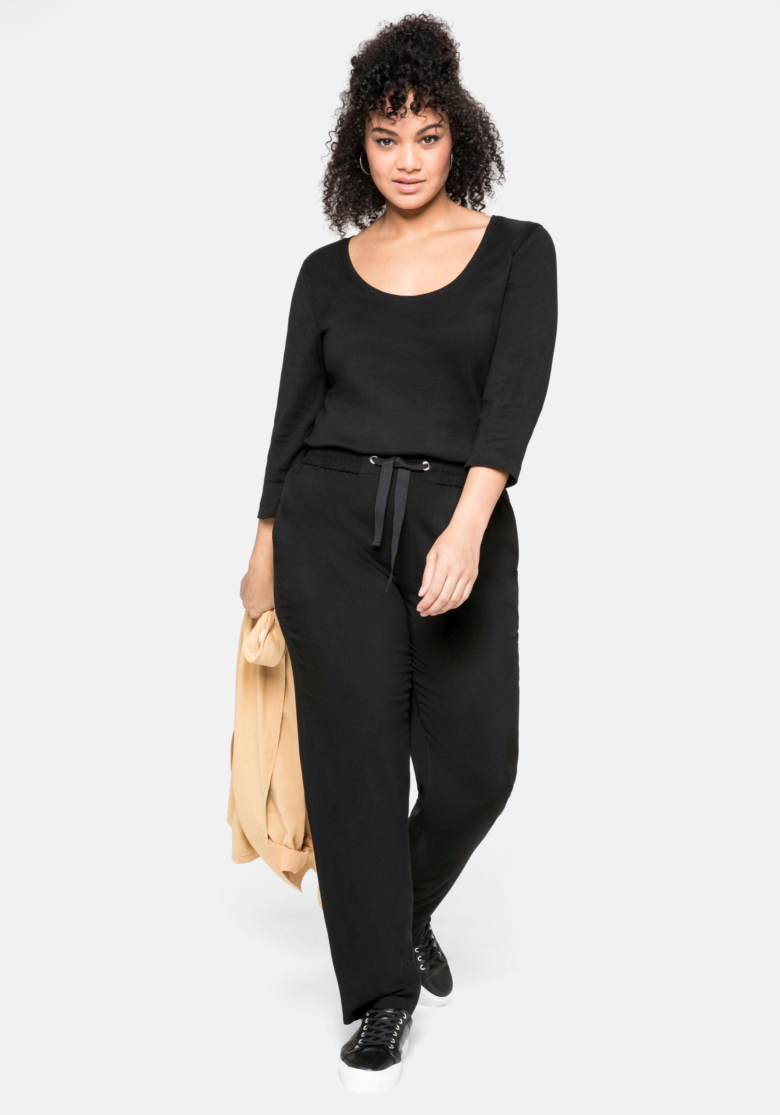 Shirt mit 3/4-Arm und weitem Rundhalsausschnitt