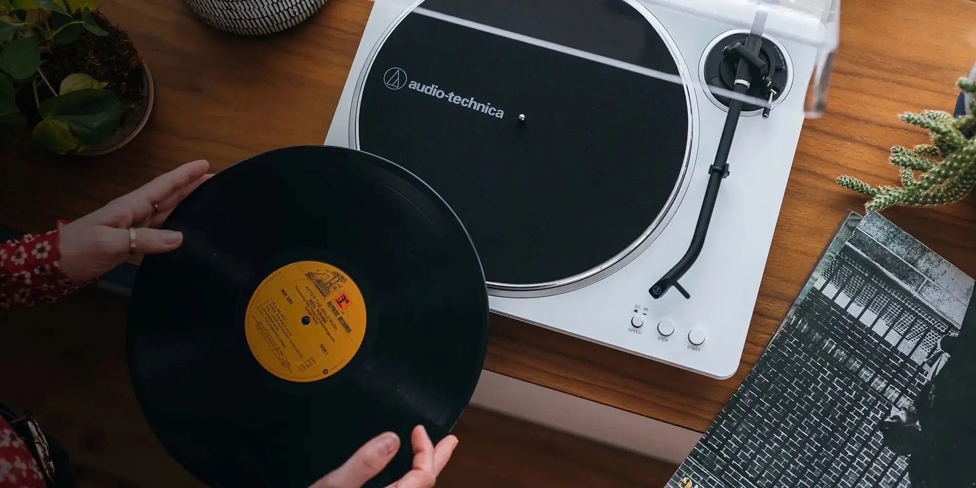 Audio-Technica AT-LP70XBT Blanc Platines vinyle hi-fi