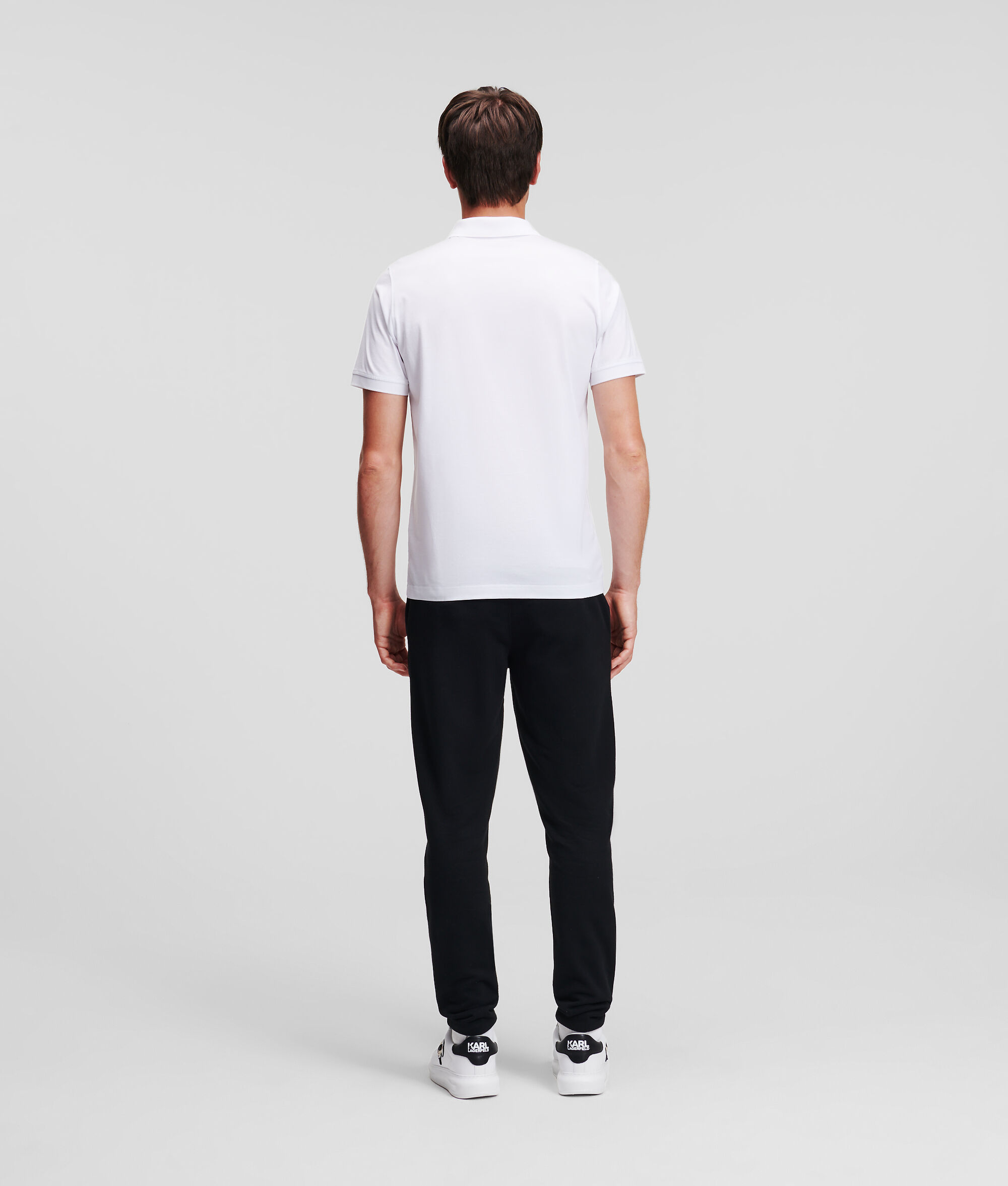 Polo avec fermeture zippée