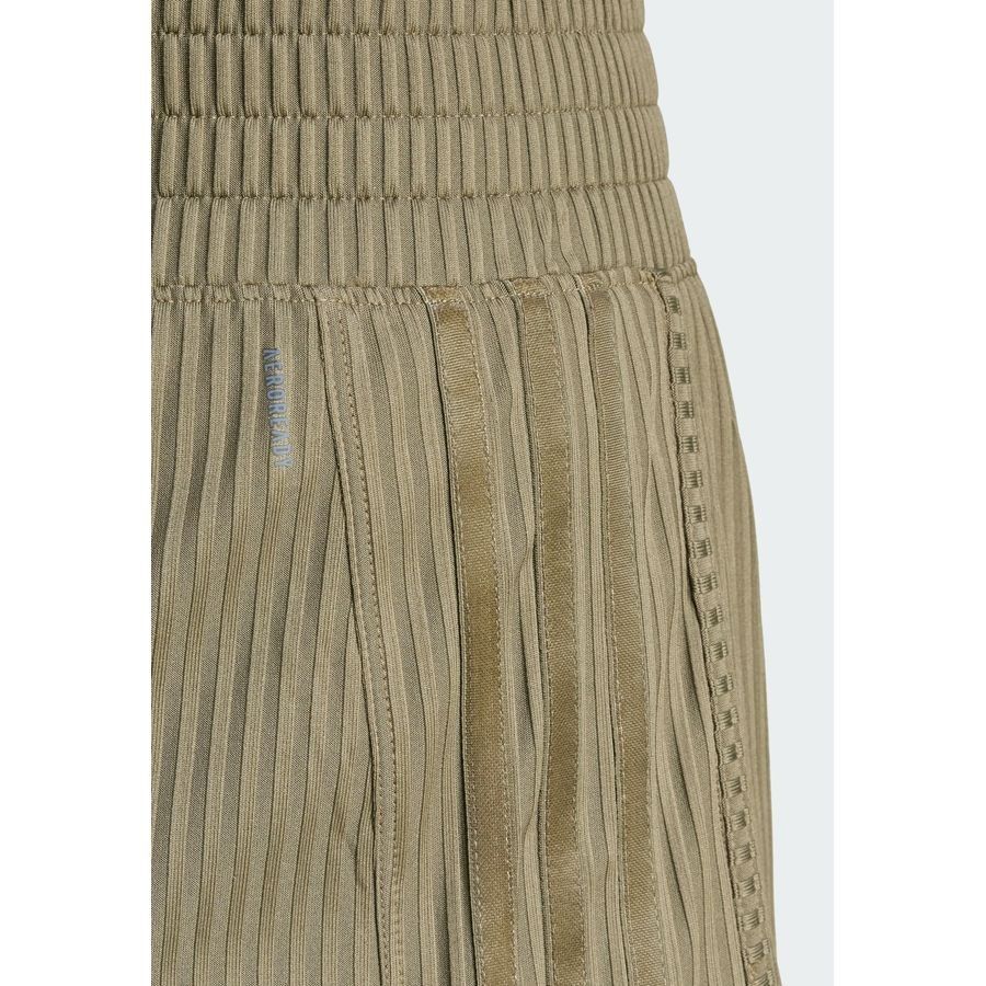 Adidas Short taille haute bords-côtes 3 bandes ton sur ton Pacer All Gym Seasonal