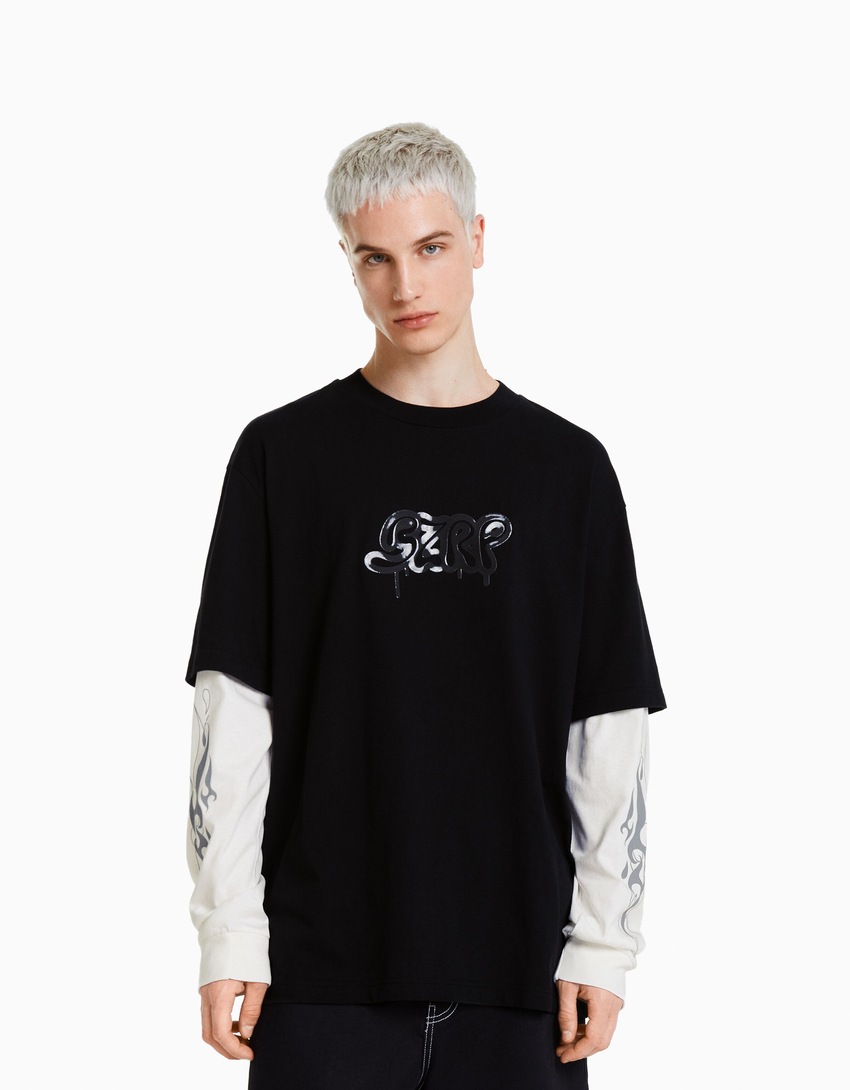 Camiseta de manga comprida BERSHKA com participação de BIZARRAP