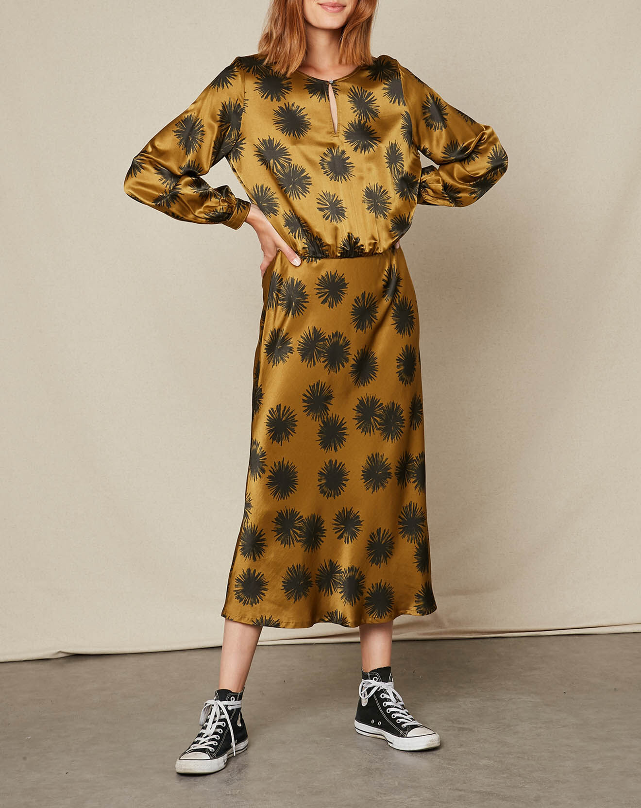 Hartford Robe en Soie mélangée Rosetta imprimée doré/noir