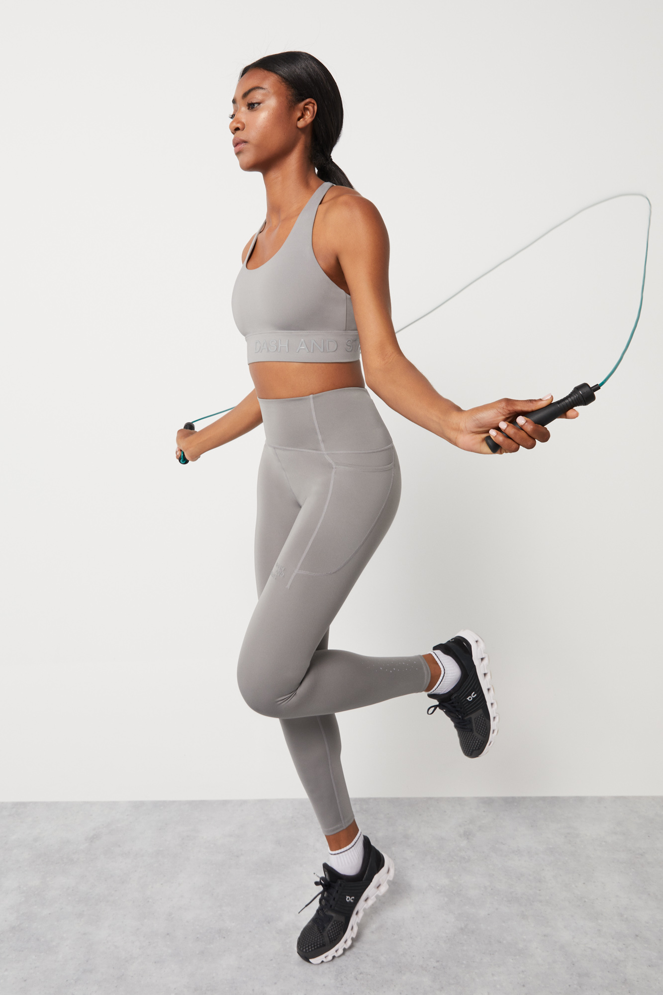 Sutiã esportivo cinza 4D Stretch