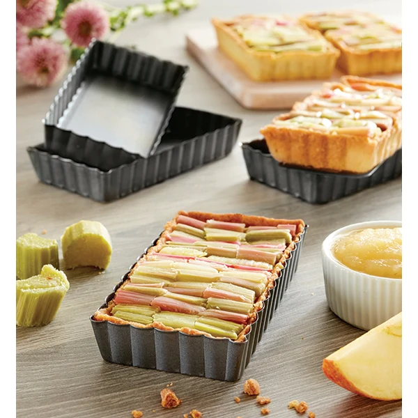 Set de 4 moules à tartelettes avec fonds amovibles Mathon