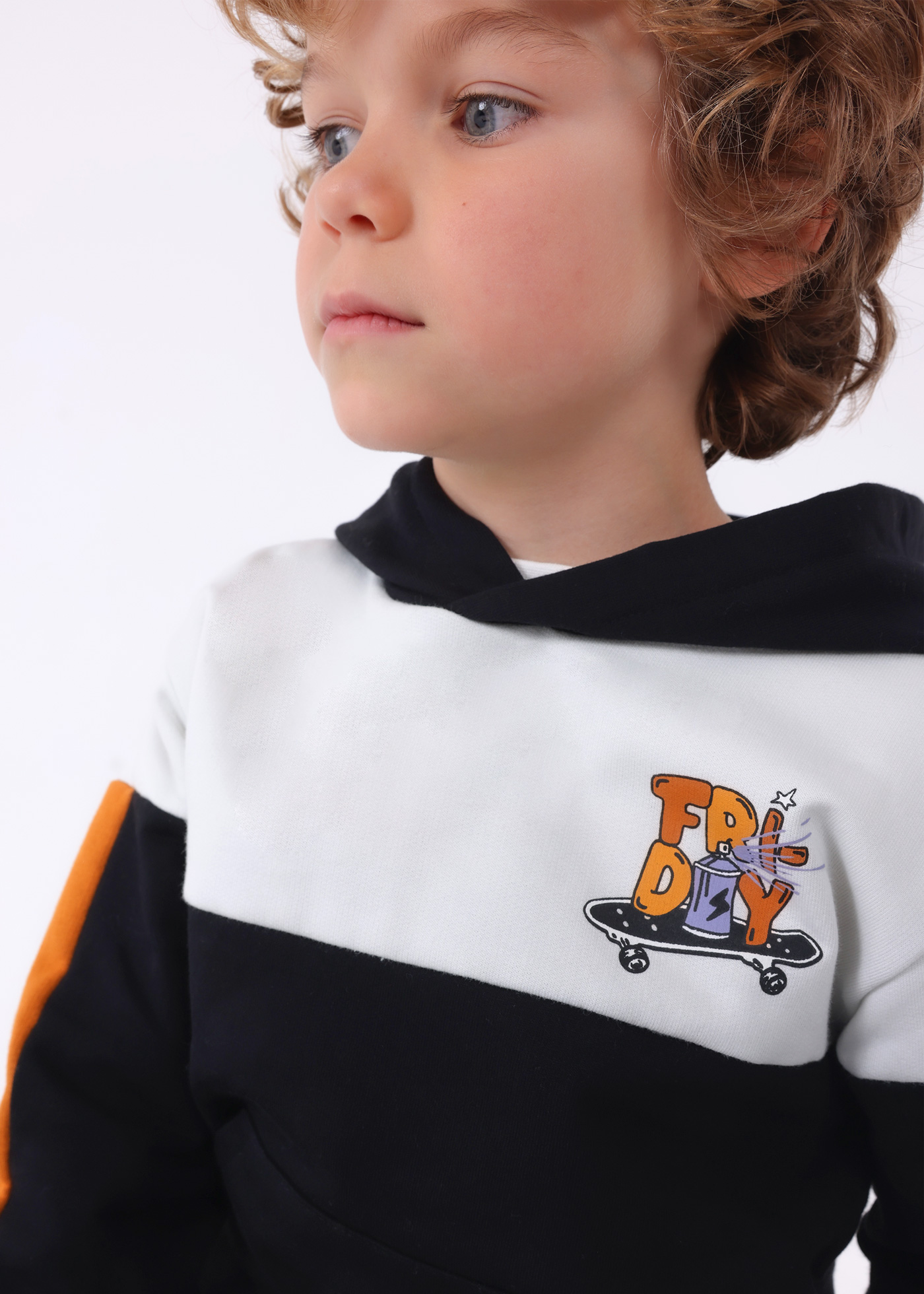 Conjunto de agasalho tricolor de 3 peças para meninos
