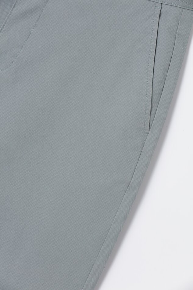 Calça chino com microestampa - Azul claro