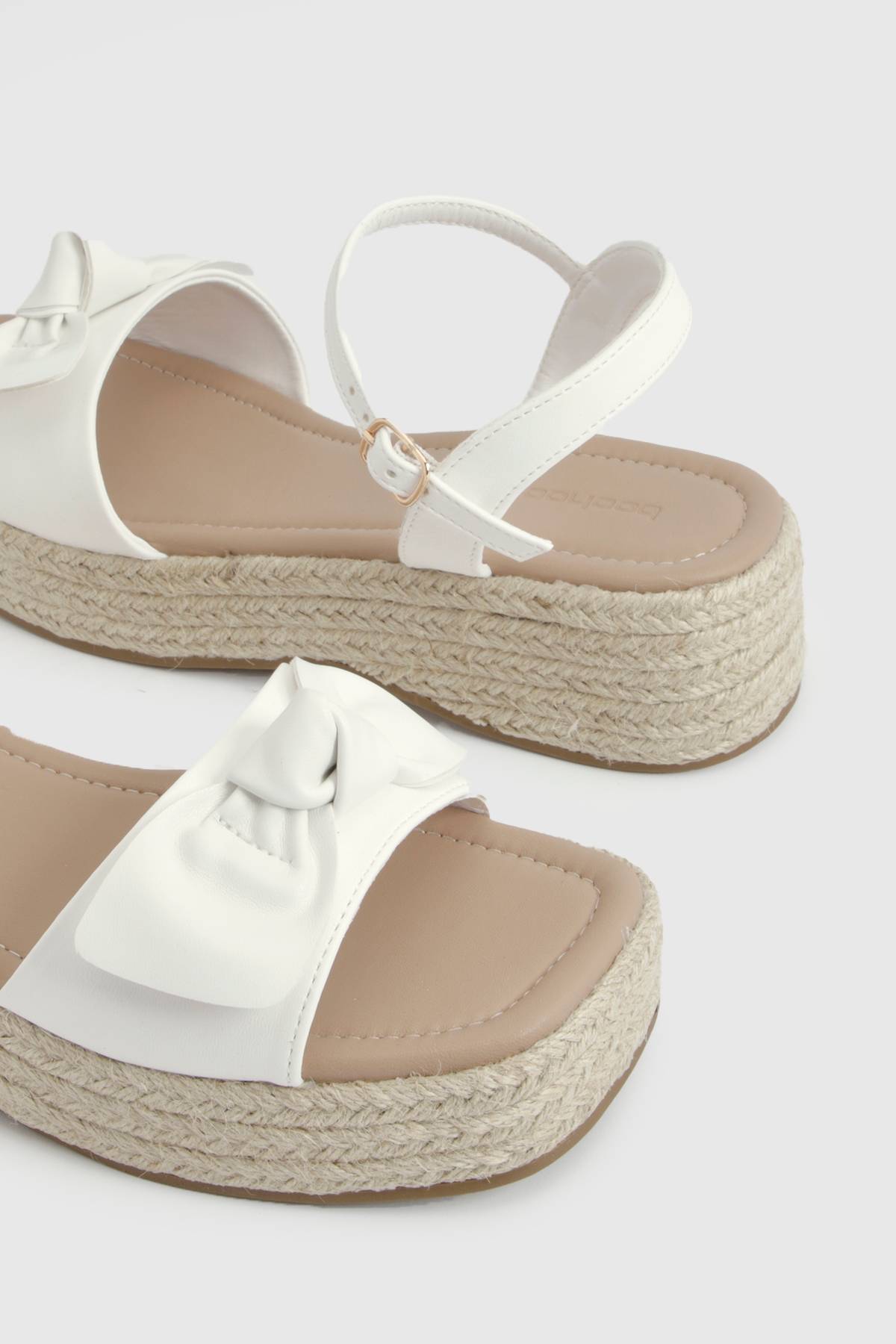 boohoo Espadrilles Compensées À Brides Avec Détail Nœud - Coupe Large