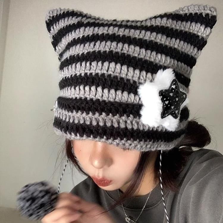 Hyeeun - Gestreepte muts met kattenoren