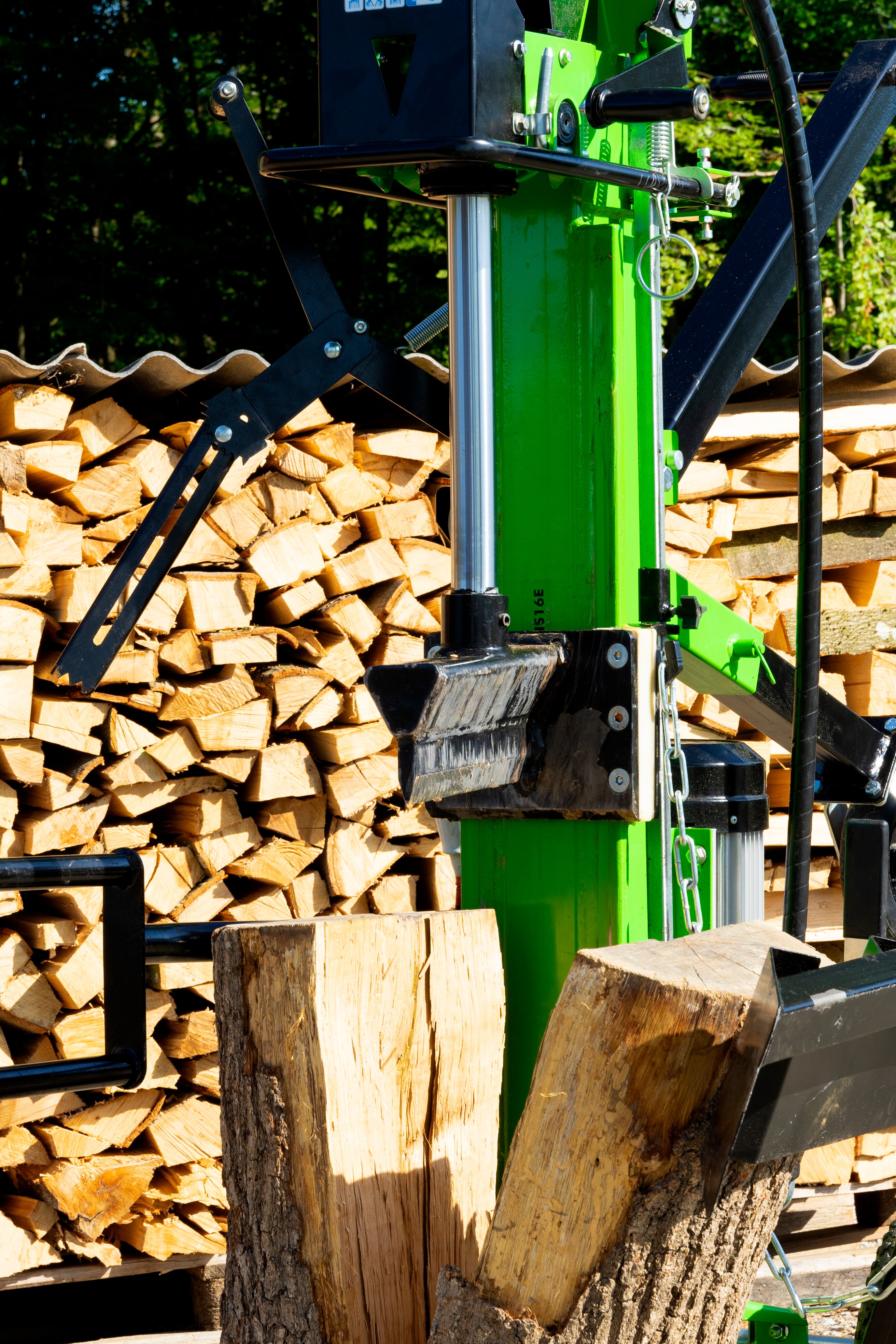 Zipper ZI-HS16E Holzspalter