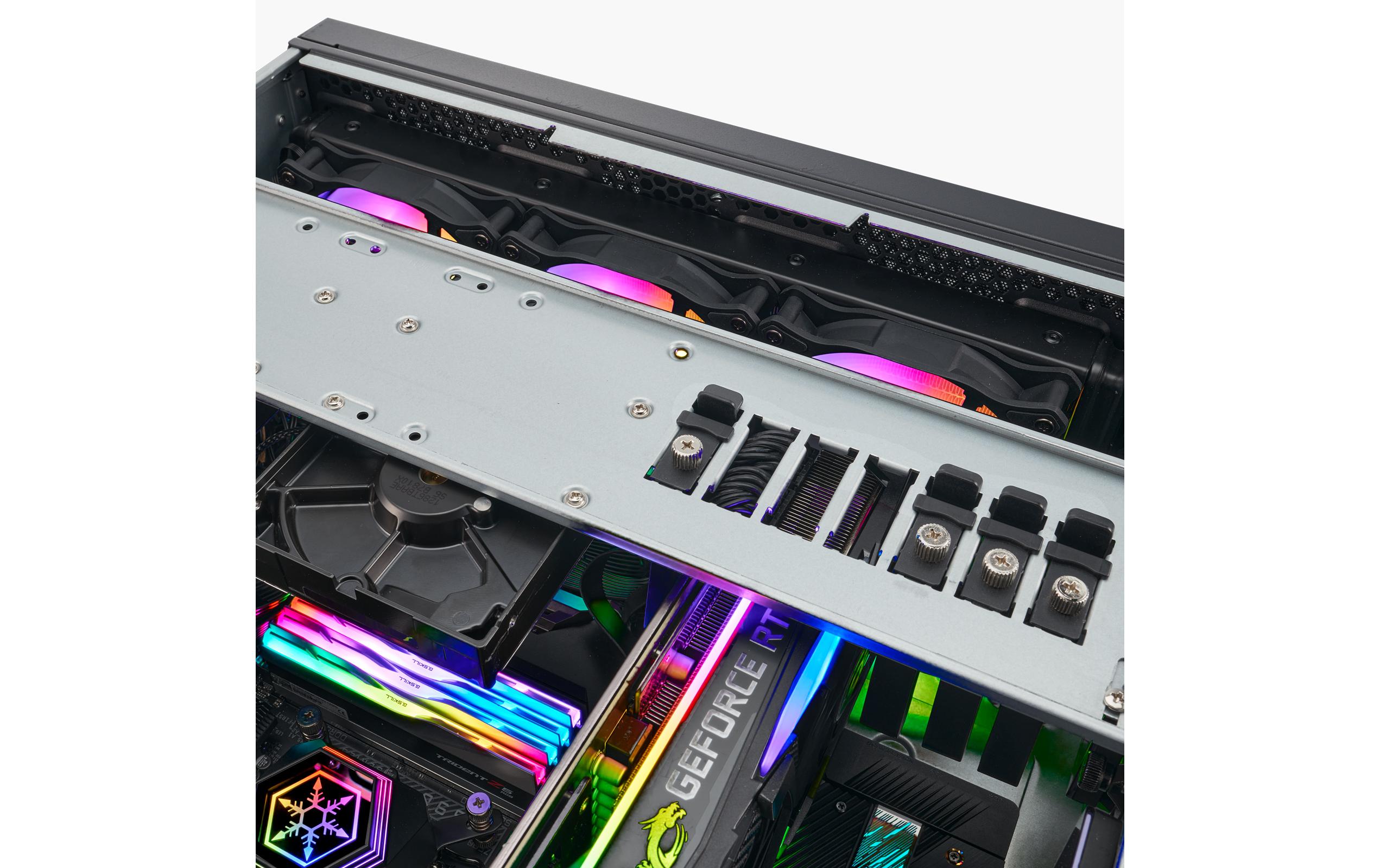 Gehäuse RM44<br>4HE-Rackmount-Servergehäuse mit verbesserter Flüssigkühlkompatibilität