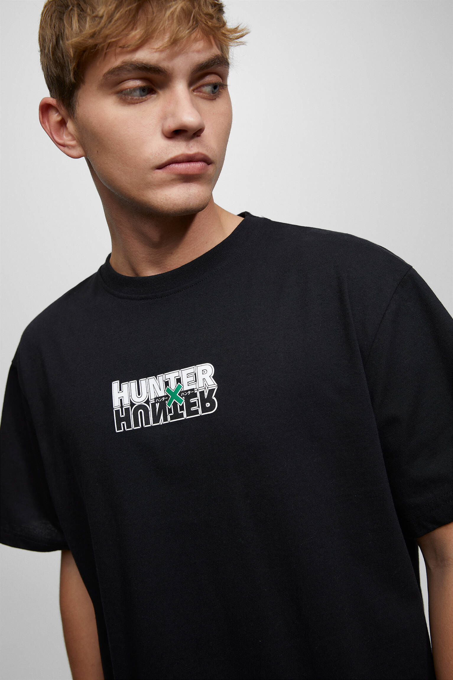CAMISETA HUNTER X HUNTER - PRETA