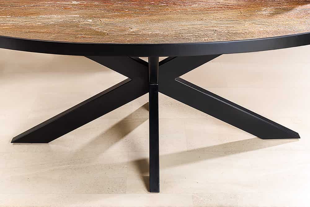 Massiver Esstisch MOUNTAIN SOUL 240cm rötlich grün schwarz oval Naturstein Eisen