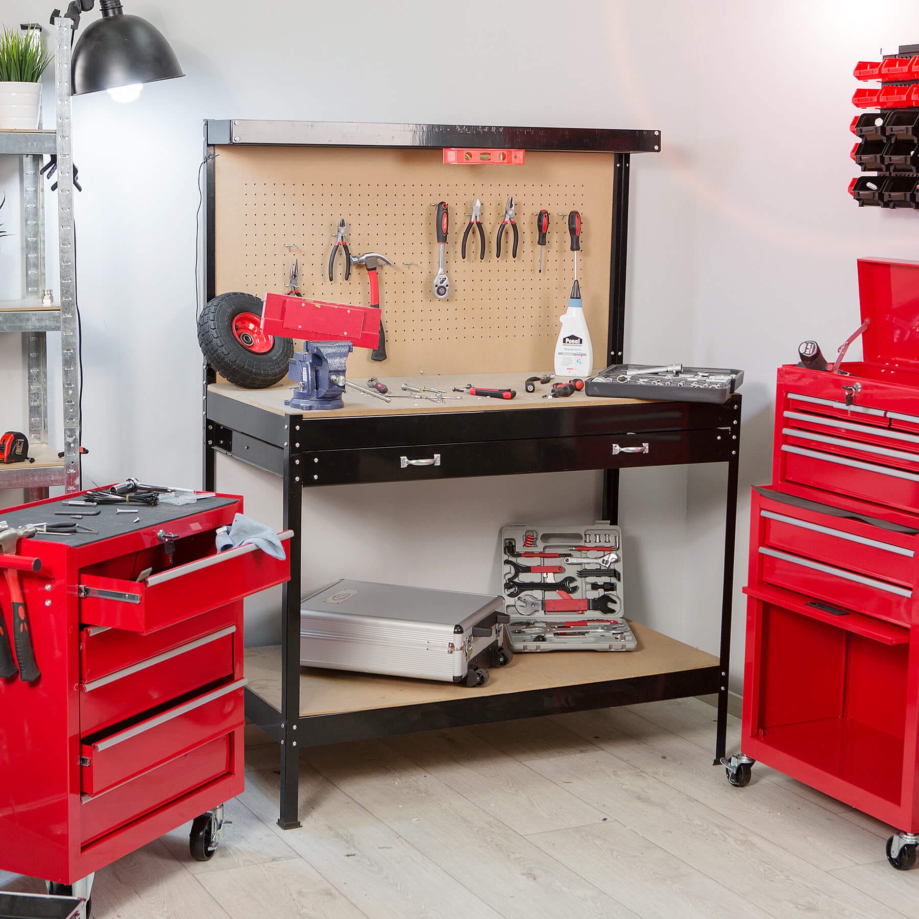 tectake® Werkbank, mit Lochwand, 12 Haken, 120 x 60 x 156 cm, Kunststoffkappen an den Füßen