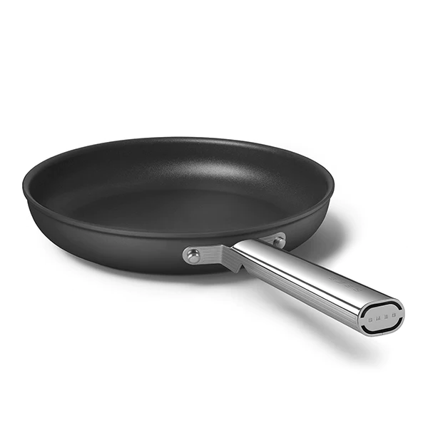 Poêle aluminium antiadhésive 28 cm noir mat Smeg