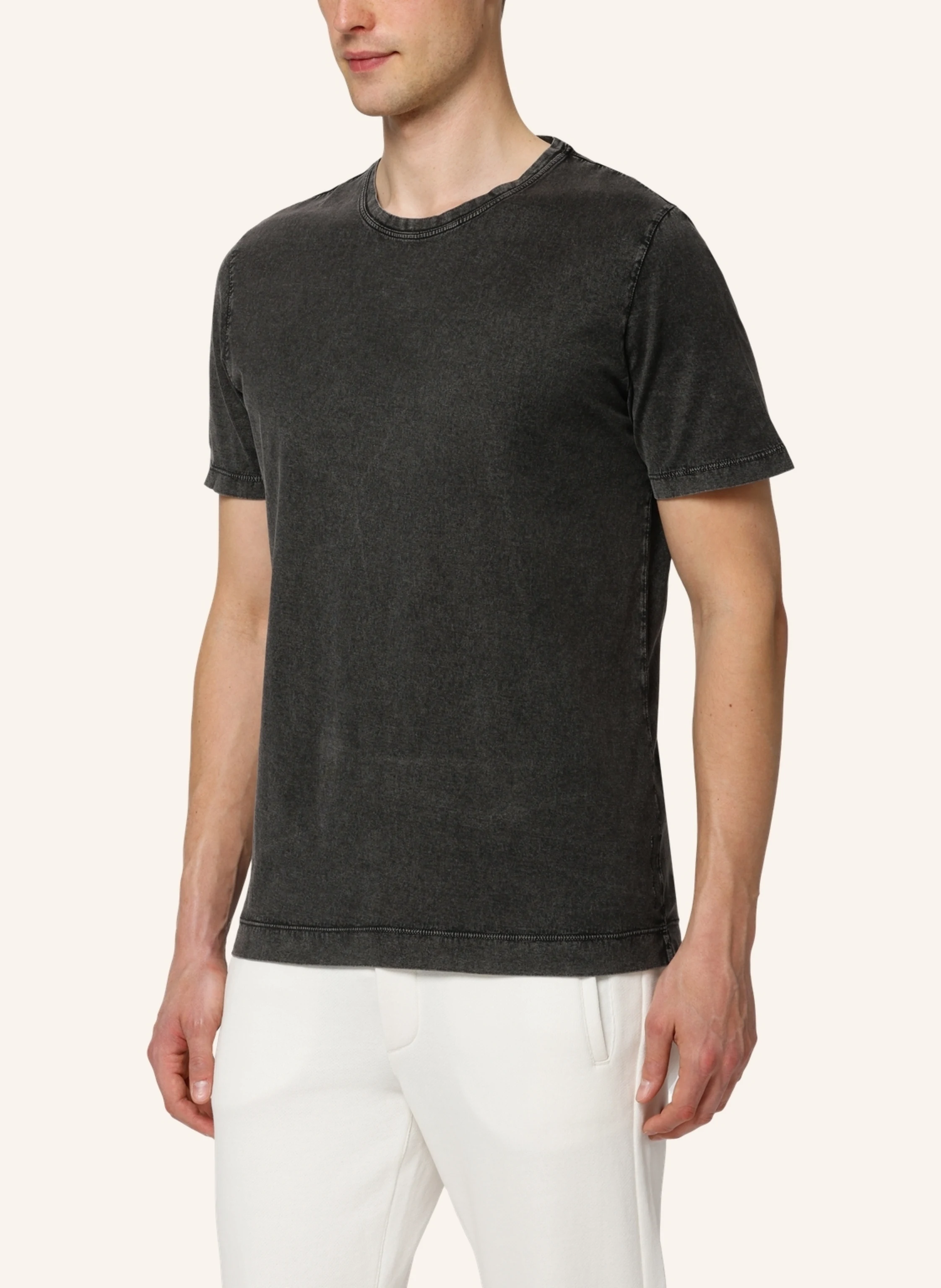 TRUSTED HANDWORK Round Neck 1/2-Sleeve T-Shirt