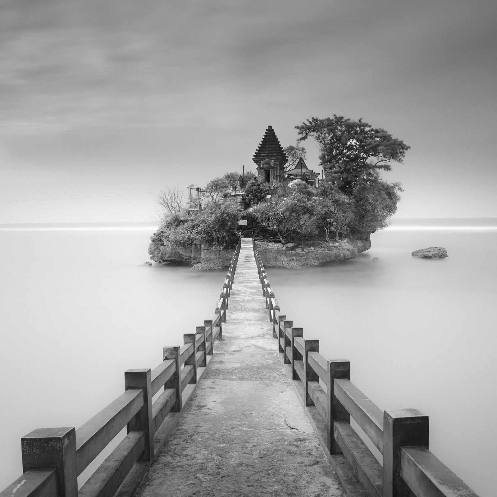 Island Sky by Hengki Koentjoro - Limited Edition. Edition of: 100. Signed.