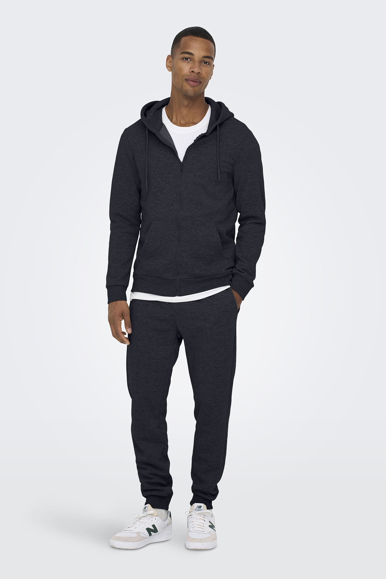 calças esportivas estilo jogger