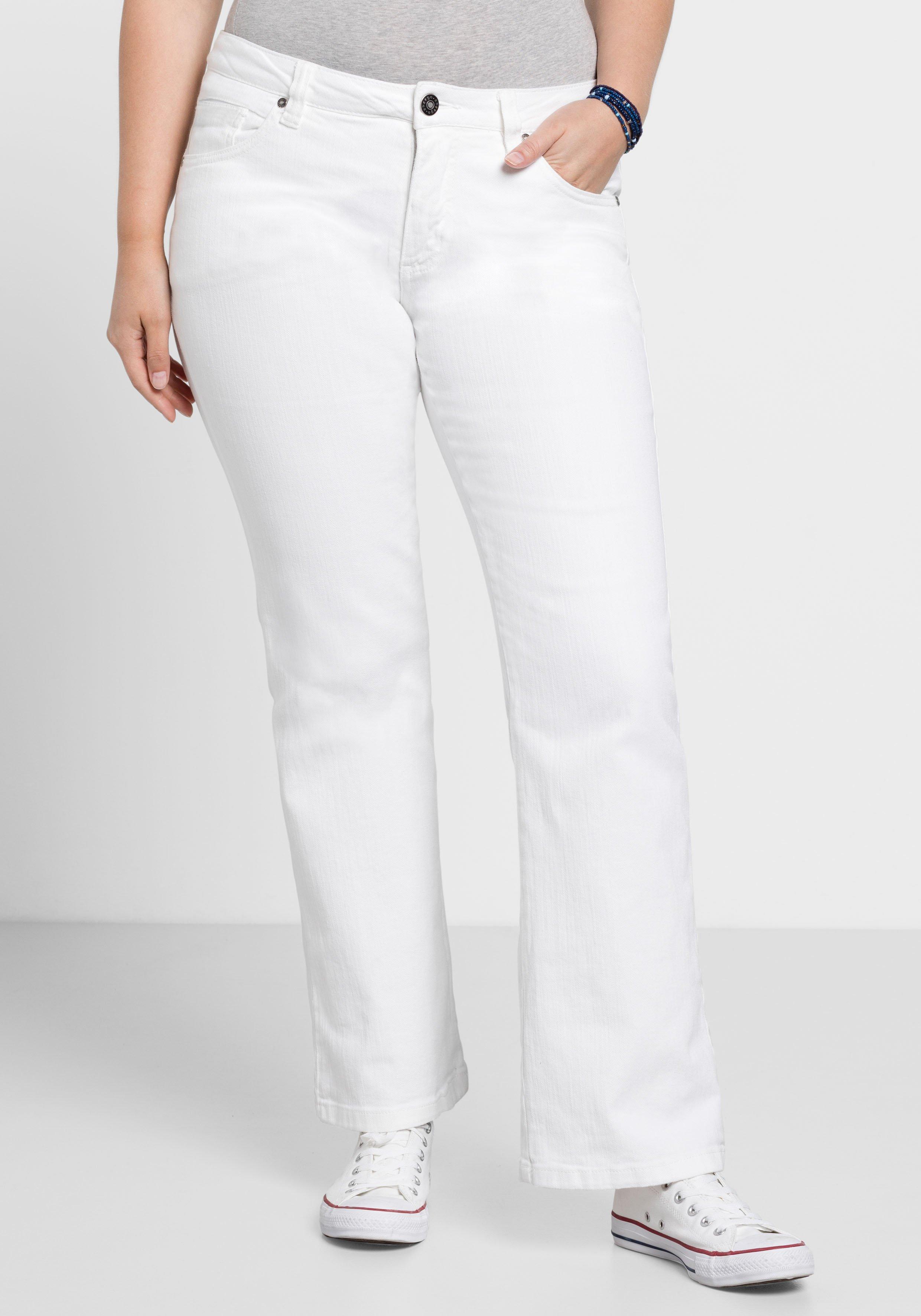 Bootcut-Jeans in 5-Pocket-Form, mit Used-Effekten