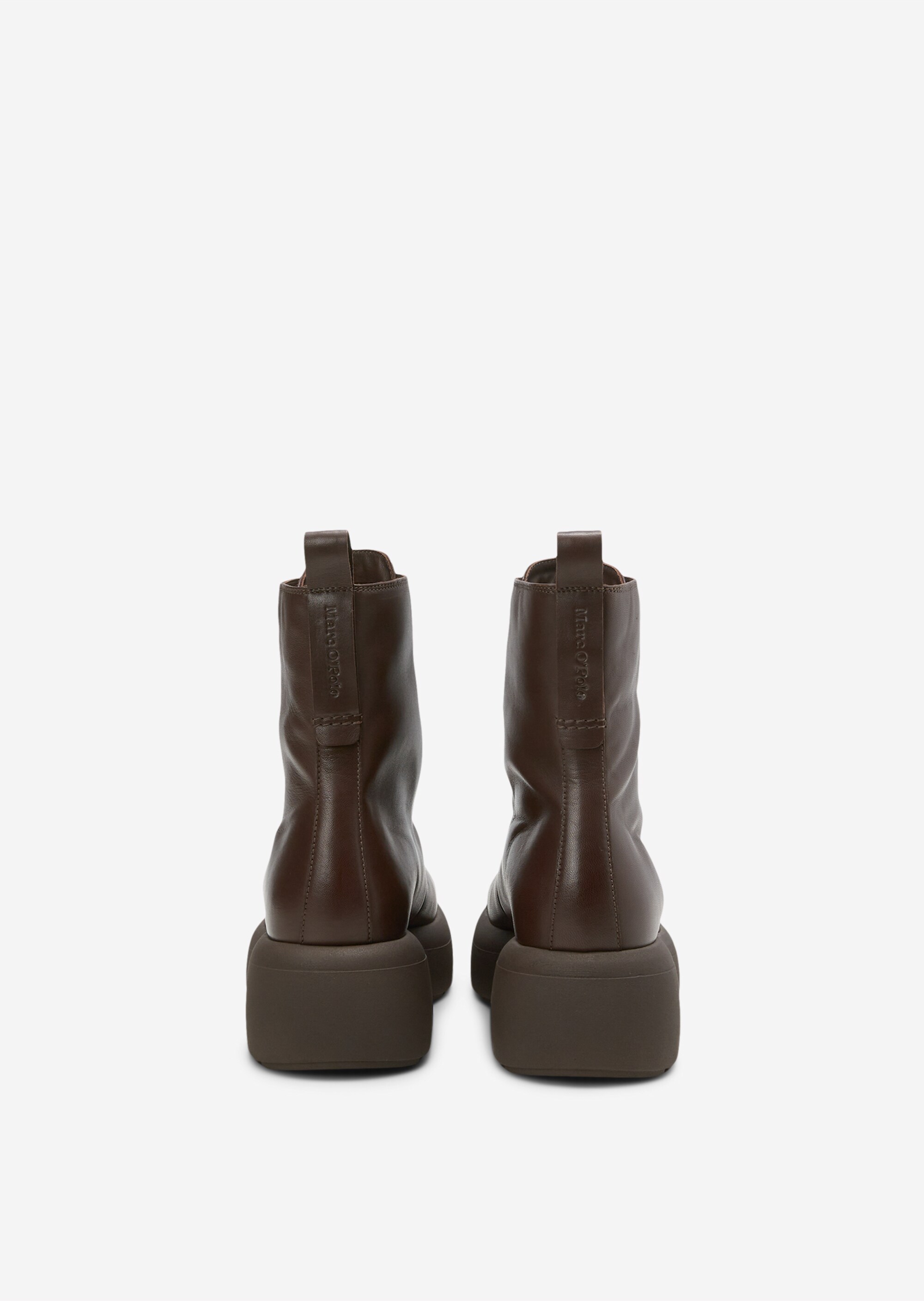 Zipper-Stiefel mit moderner Chunky-Sohle