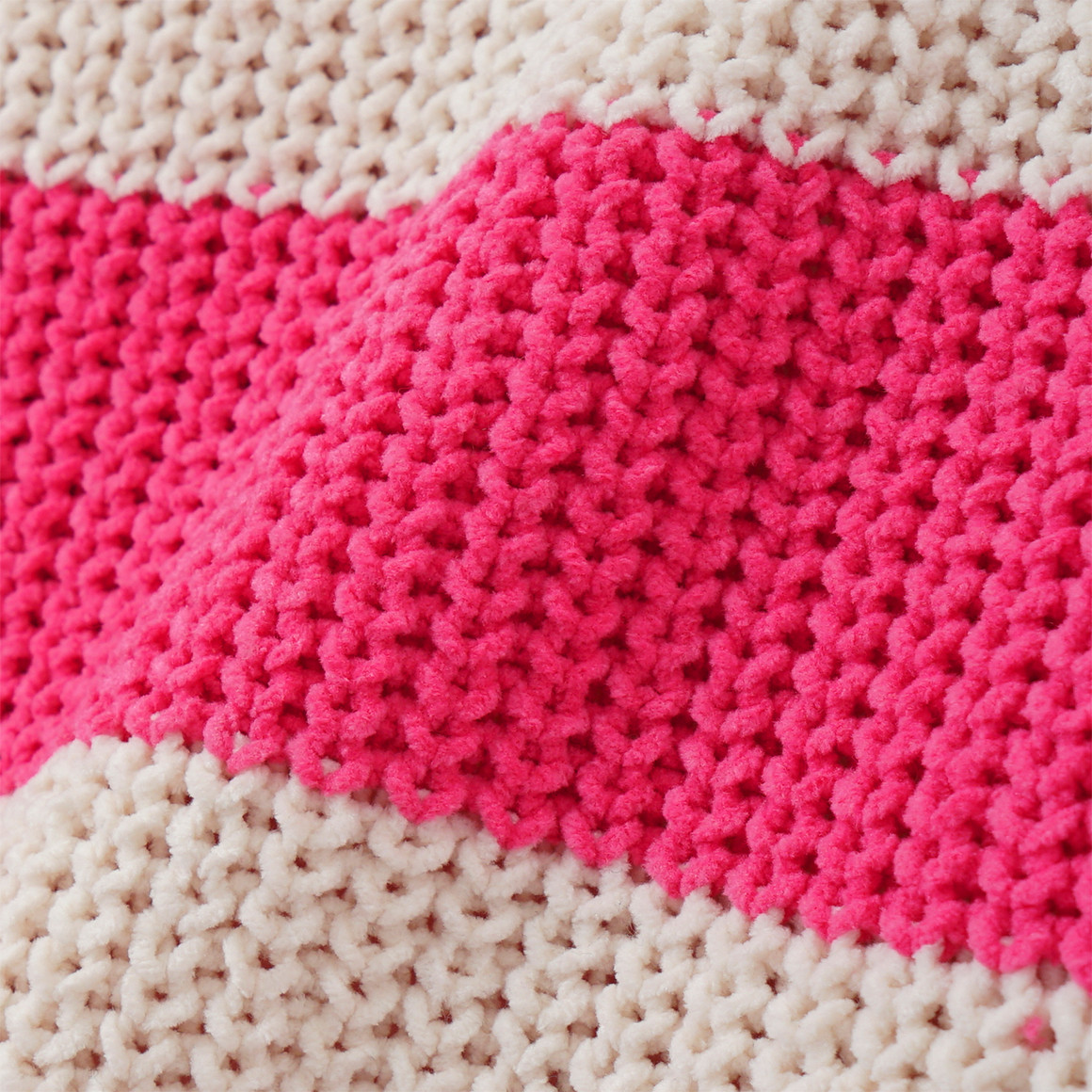 Yigga Mädchen Strickpullover mit Blockstreifen pink / creme