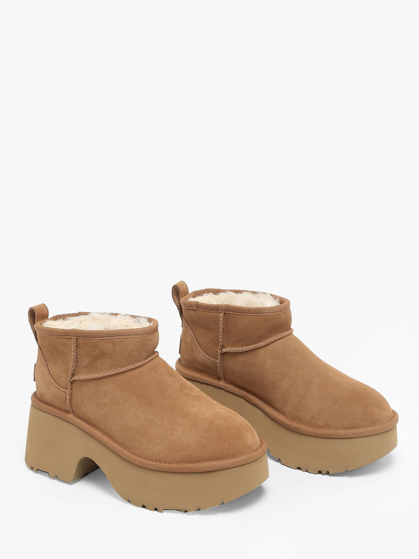 Boots Classic Ultra Mini semelle compense en cuir UGG
