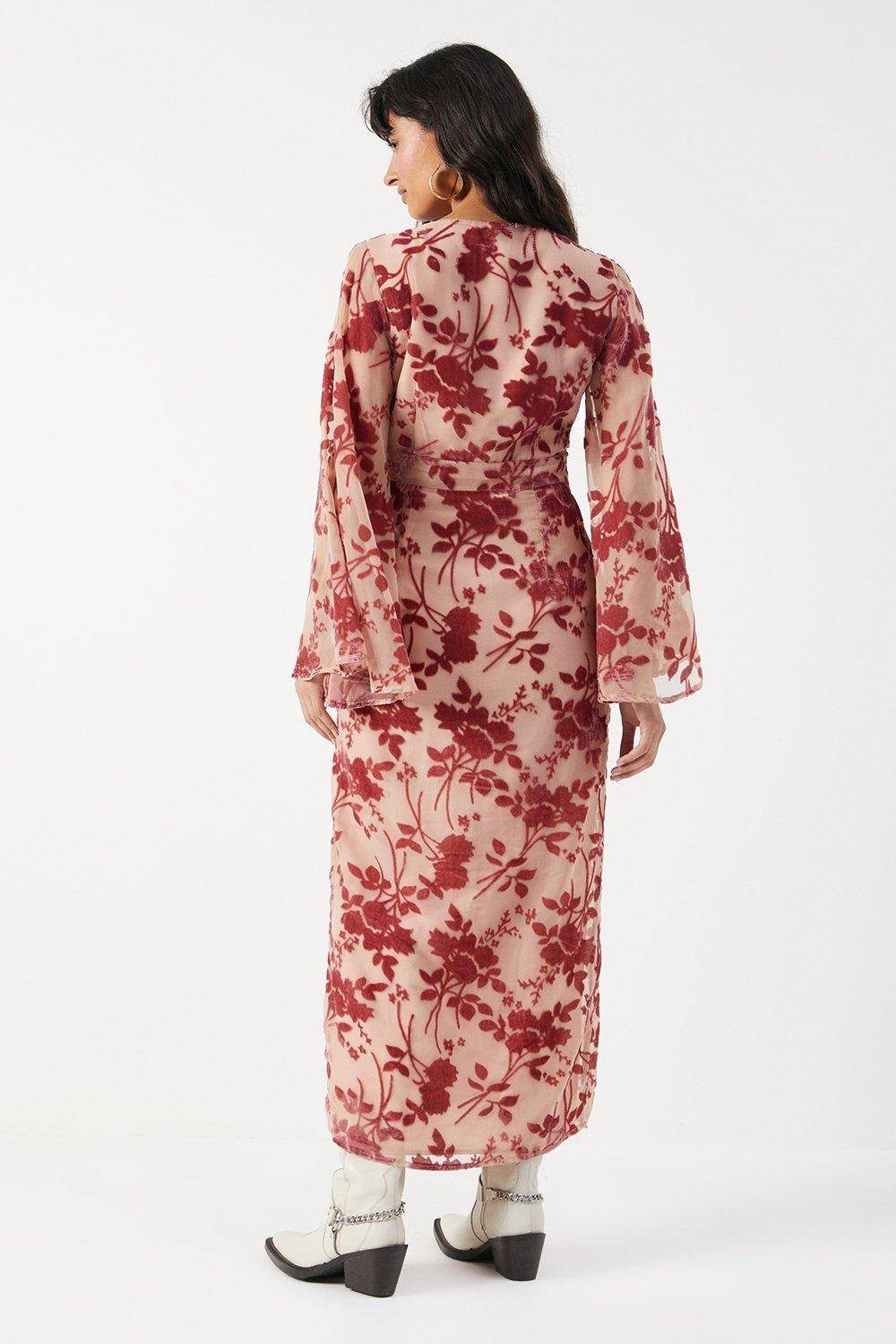 Warehouse Robe Midi en Velours à Décolleté Plongeant et Manches Évasées Boutonnée