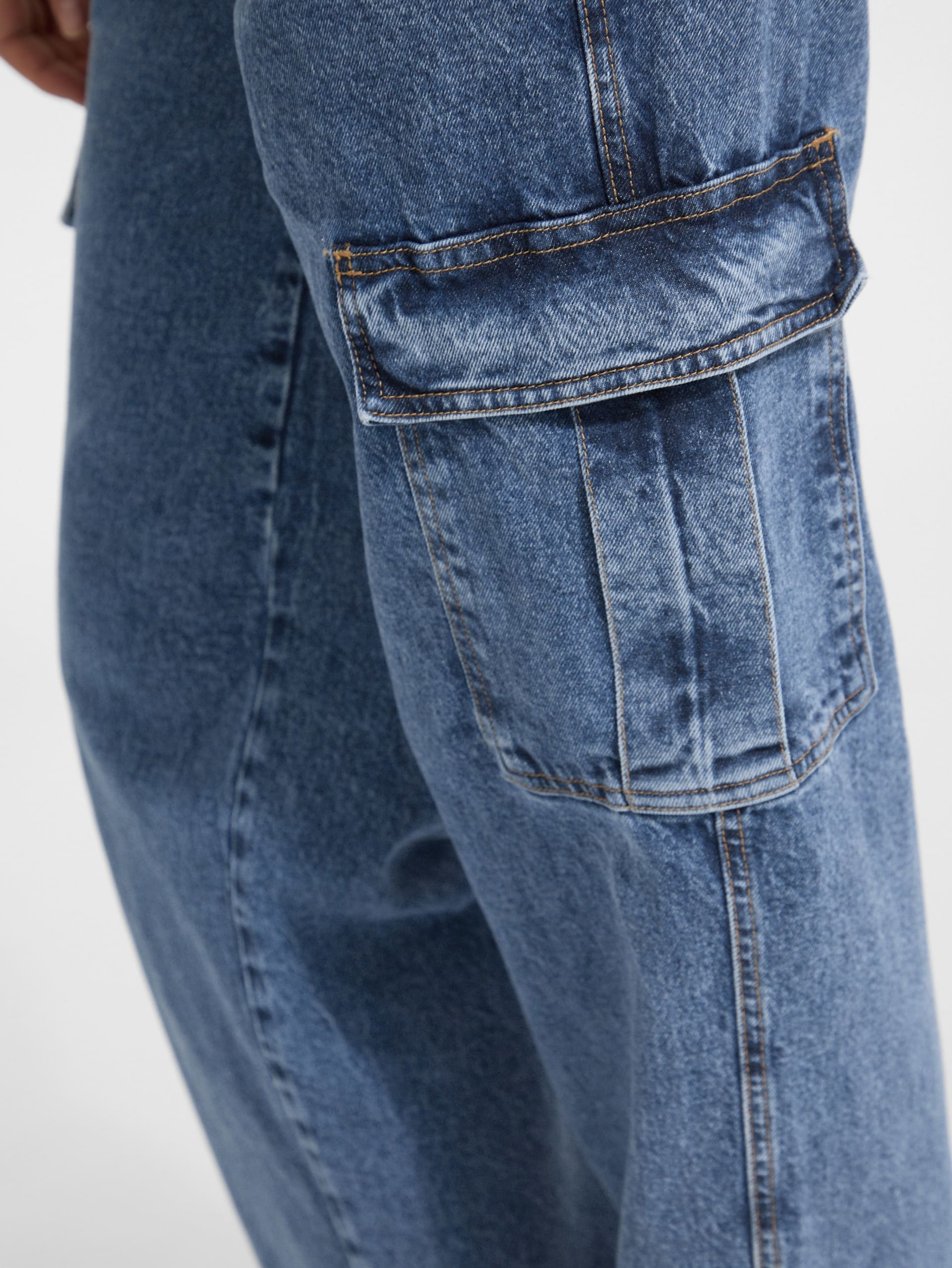 Calça jeans cargo reta G10