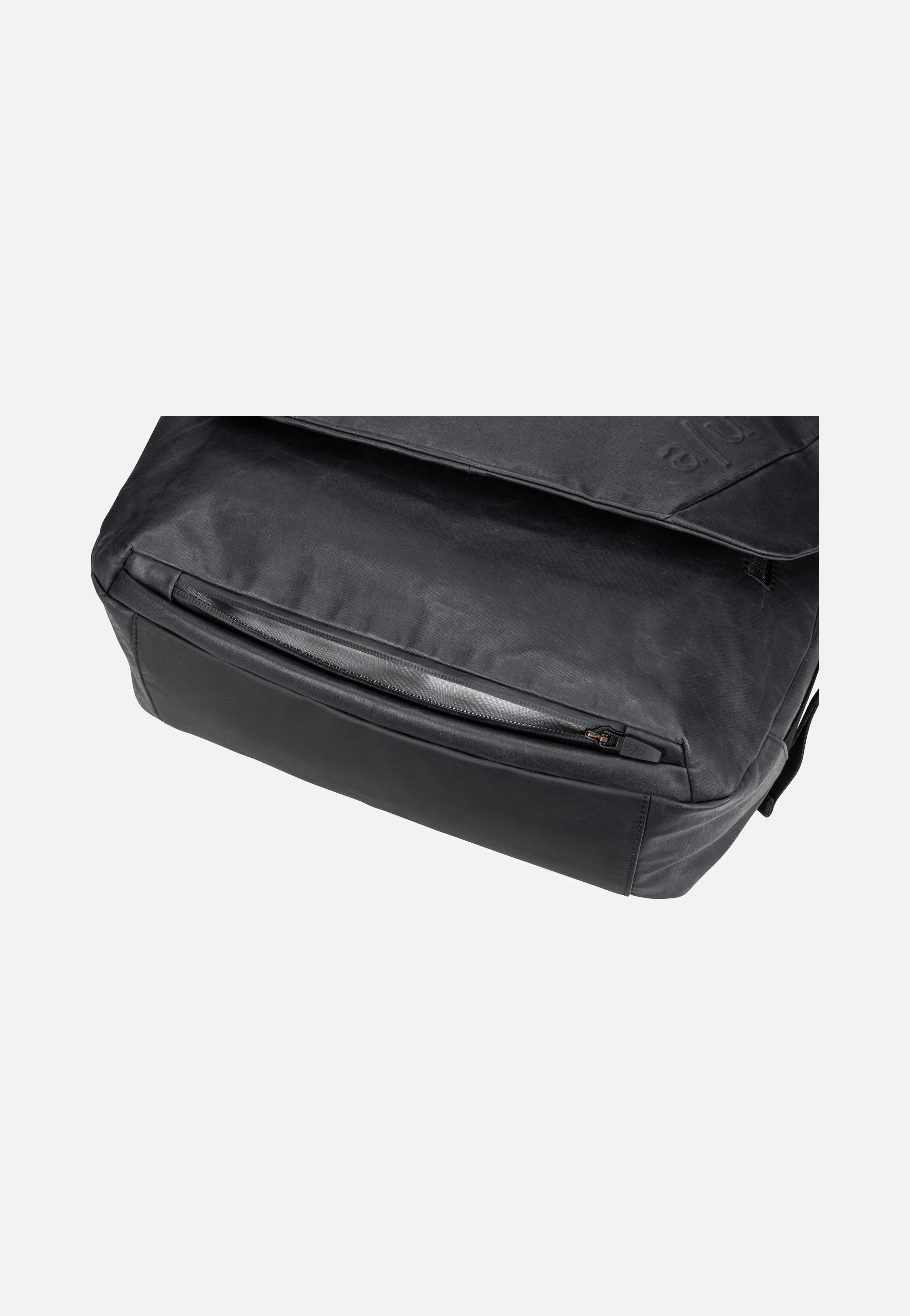 Yamakuni RE Black - Messenger Bag