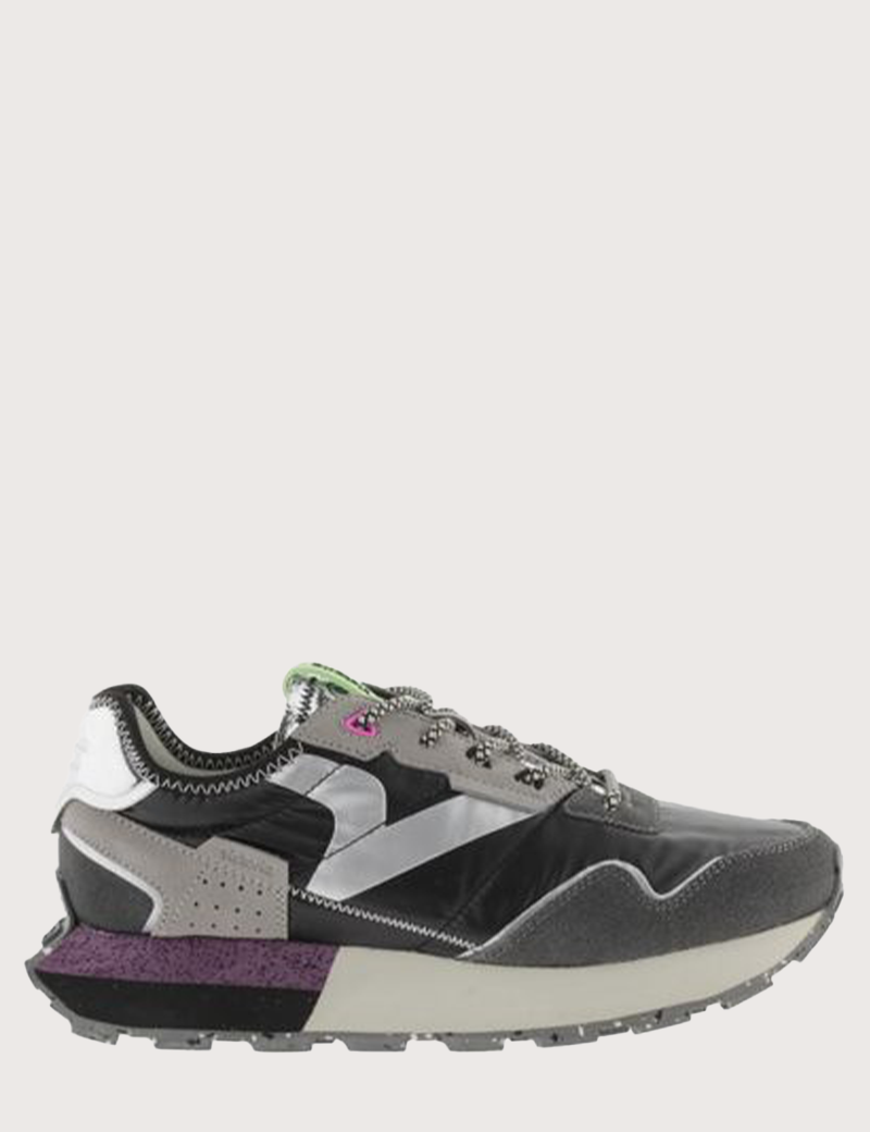 VICTORIA BASKETS FEMME WING EFFET METAL NOIR