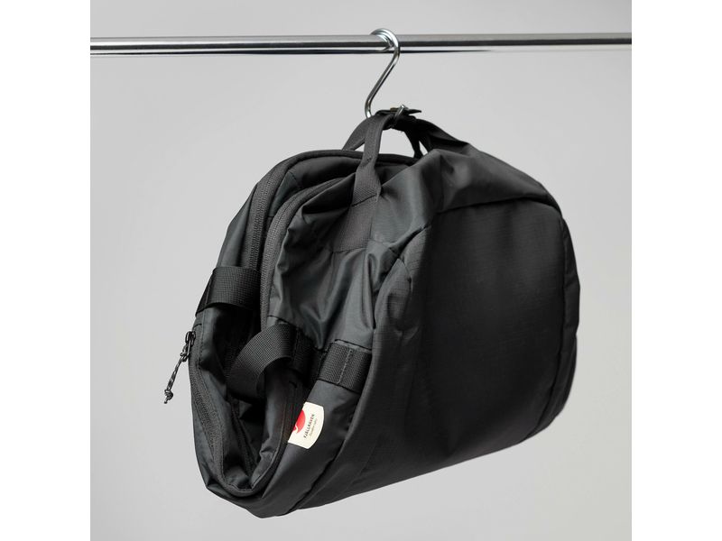 Fjällräven Duffle Bag High Coast Duffel 36 Schwarz Leichte und vielseitige Tasche mit verschiedenen Tragemöglichkeiten