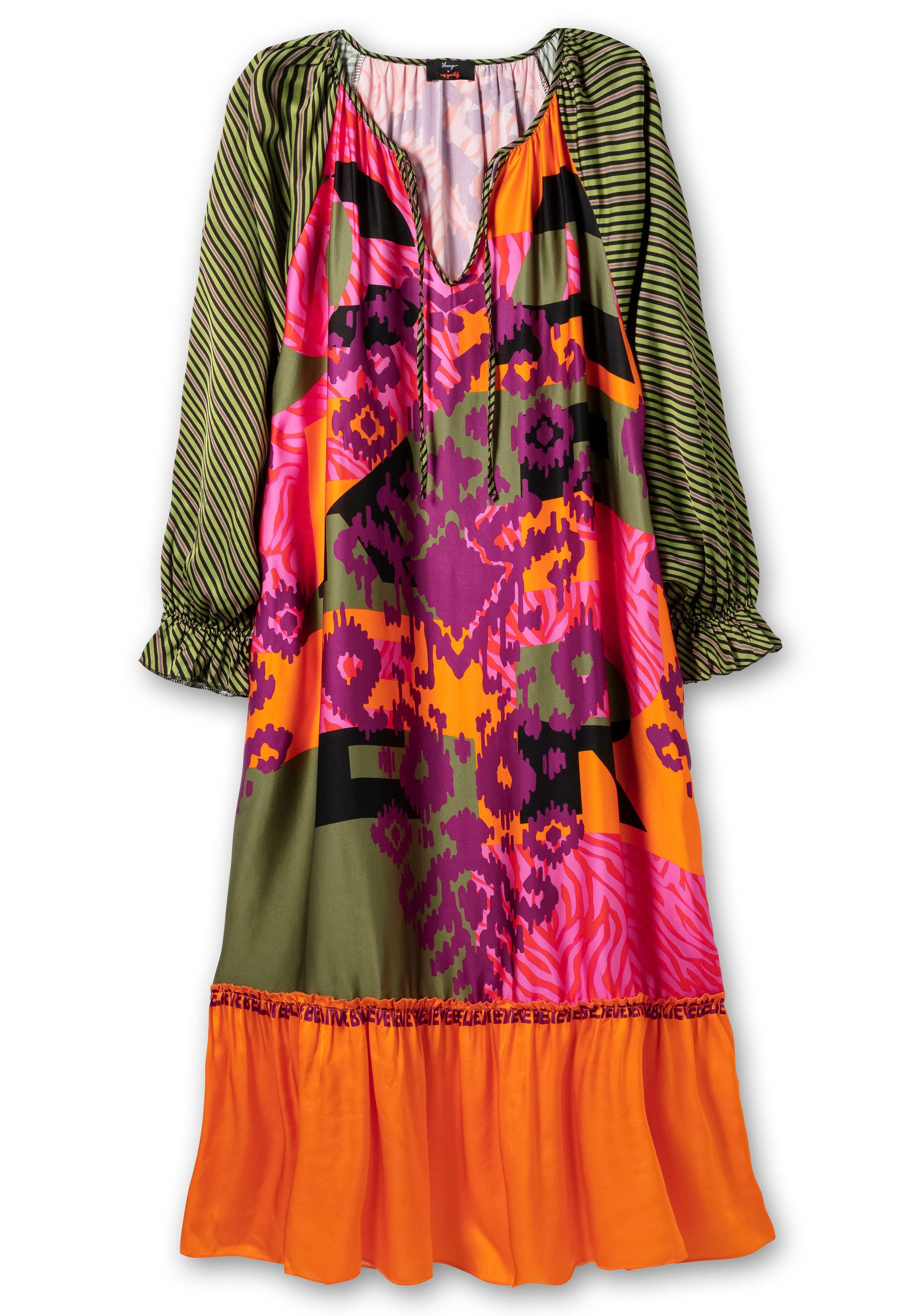 Maxikleid mit Alloverdruck und Volant am Saum