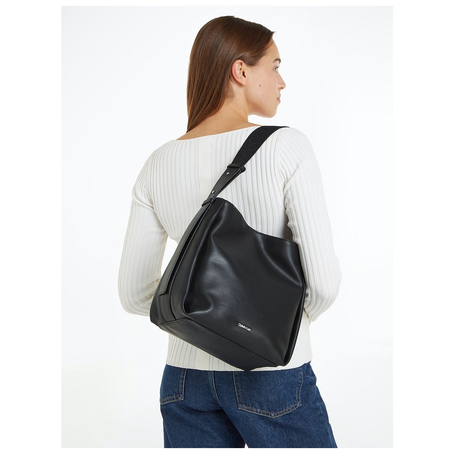 Calvin Klein GRACIE BUCKET BAG