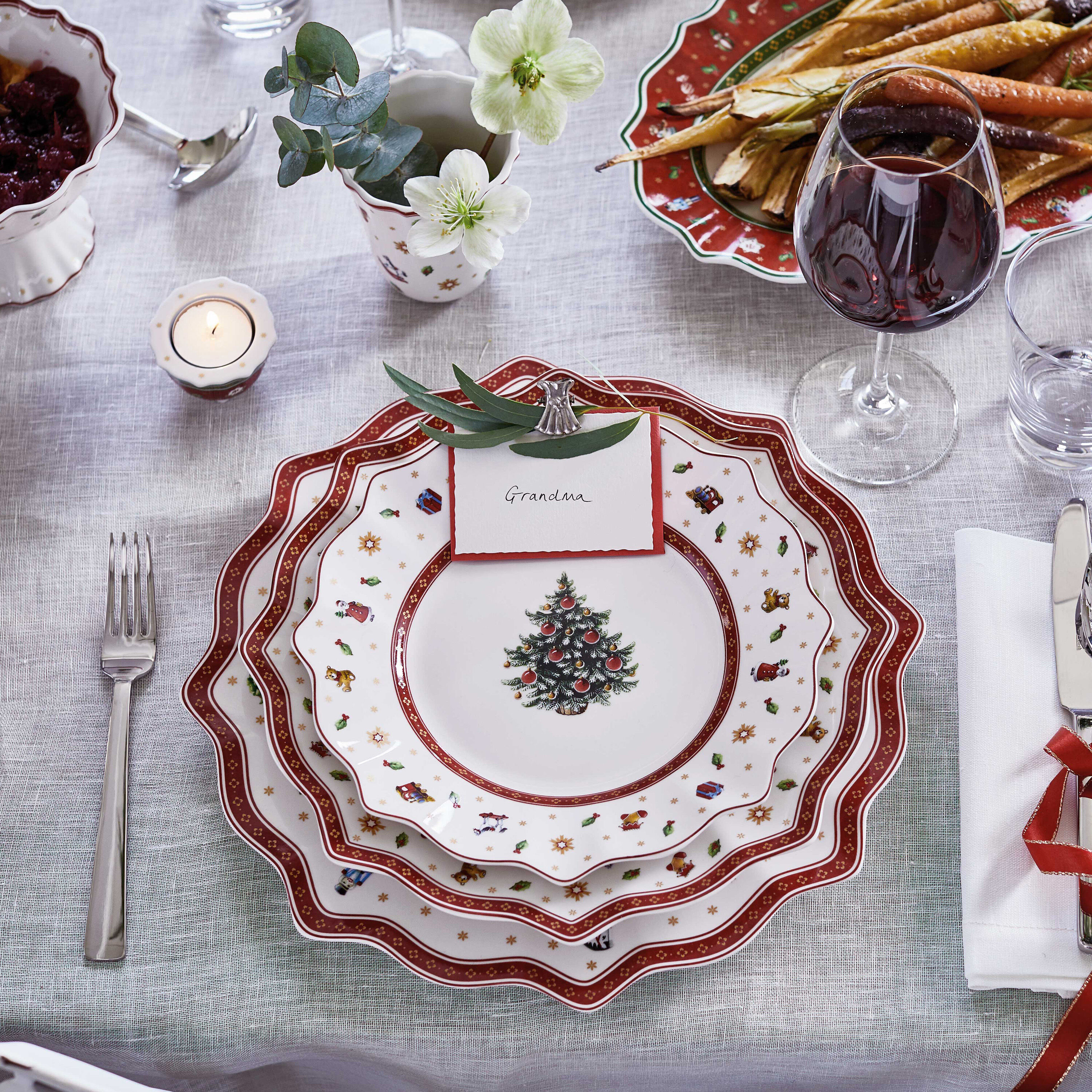 Toy's Delight Dinner plate Red, 11.2'', Premium Porcelain