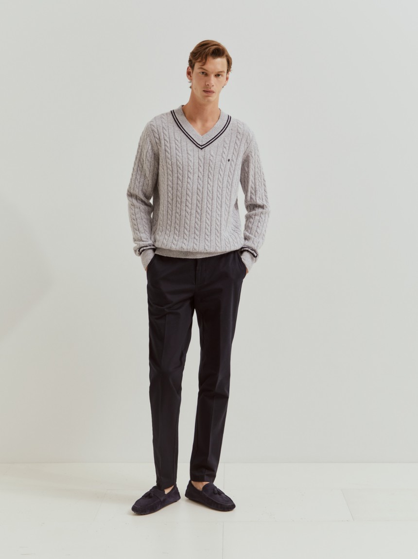 Calças chino slim fit vincadas