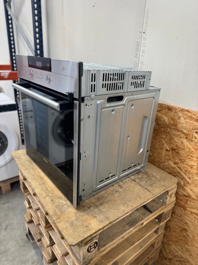 Siemens iQ500 indbygningsovn HB23AB522S