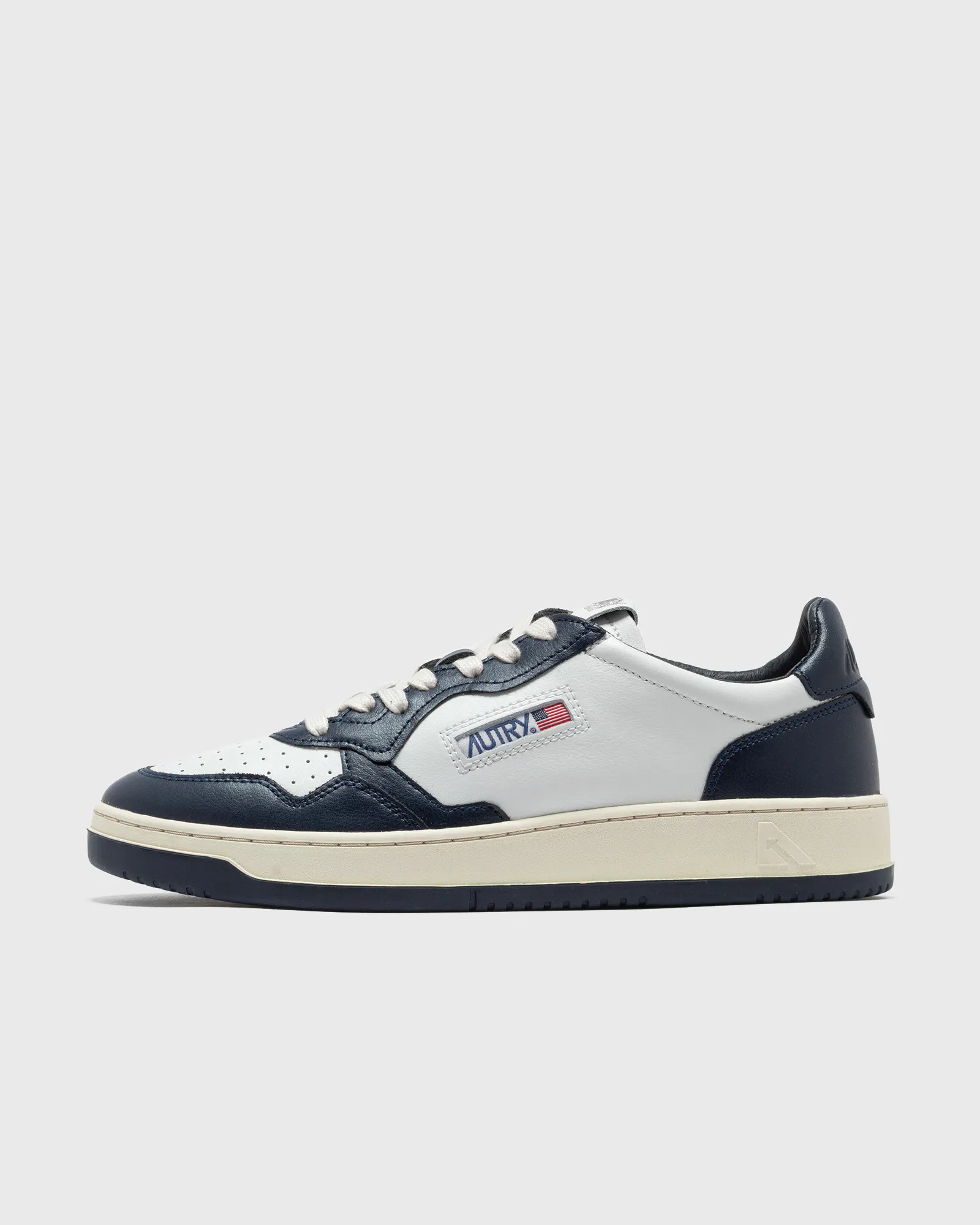 Autry Action Shoes MEDALIST LOW