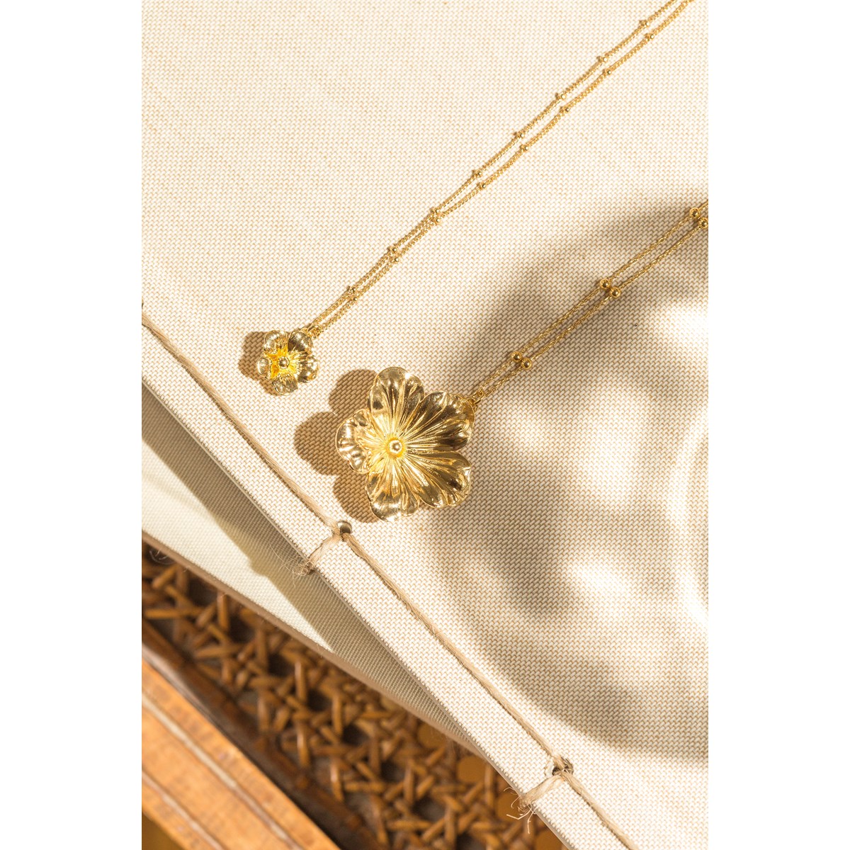 collier fleur doré à l'or fin - GAÏA