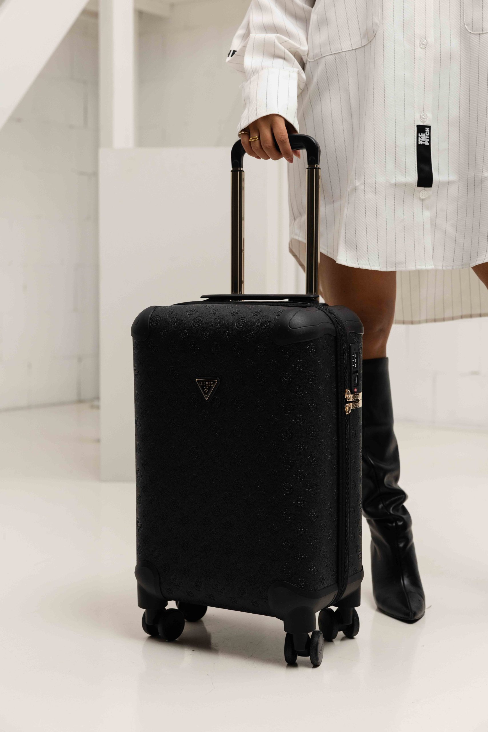Guess Adelasia Travel Trolley Dames Zwart
