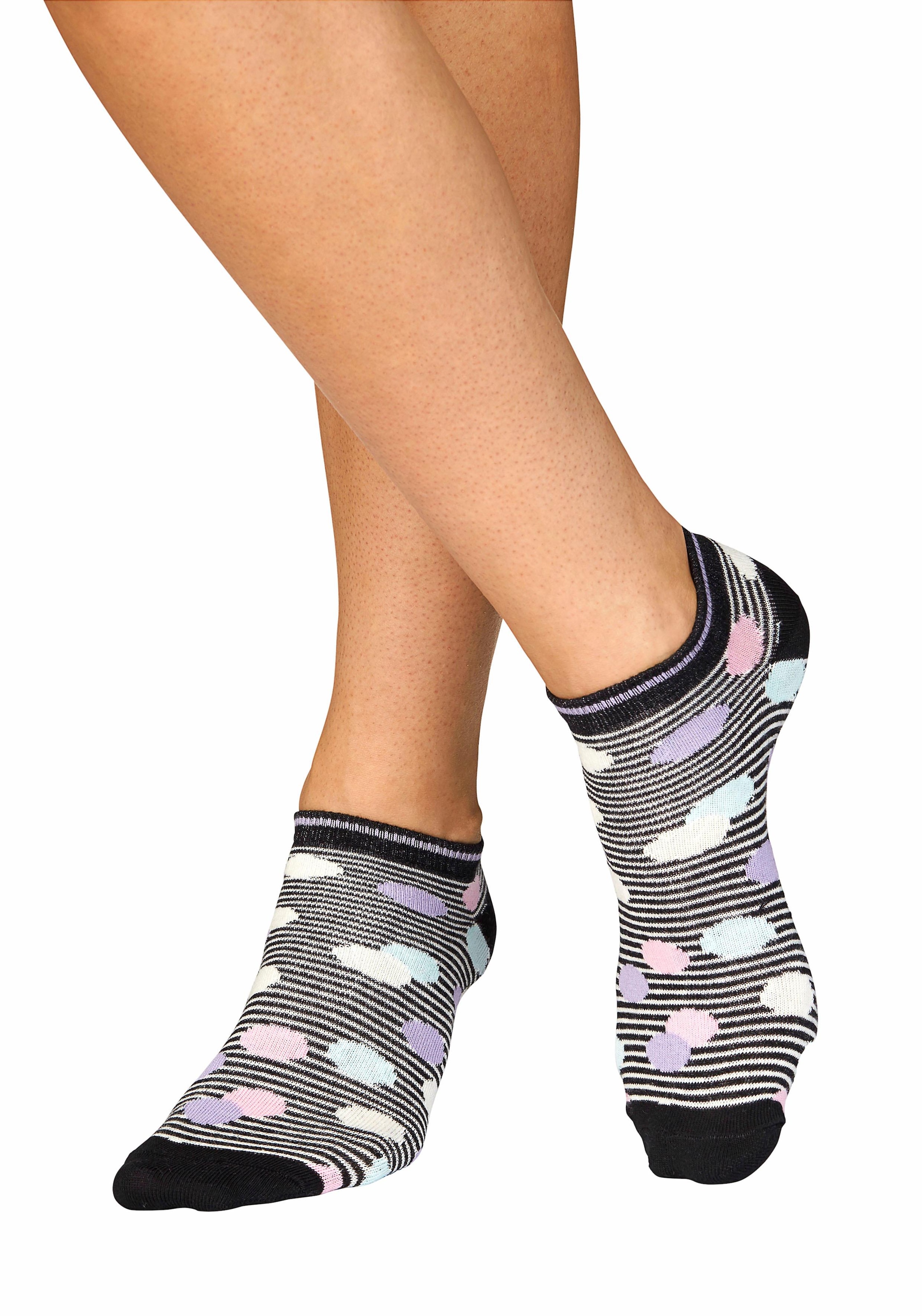 Bench. Sneakersocken Packung, 5 Stk. tlg. gestreift und gepunktet