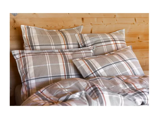 ALEKSI - Taie d'Oreiller 50x70cm Flanelle de Coton Motif à Carreaux Ecossais