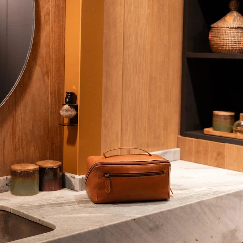 Chesterfield Brand Toilettas Elmia Cognac