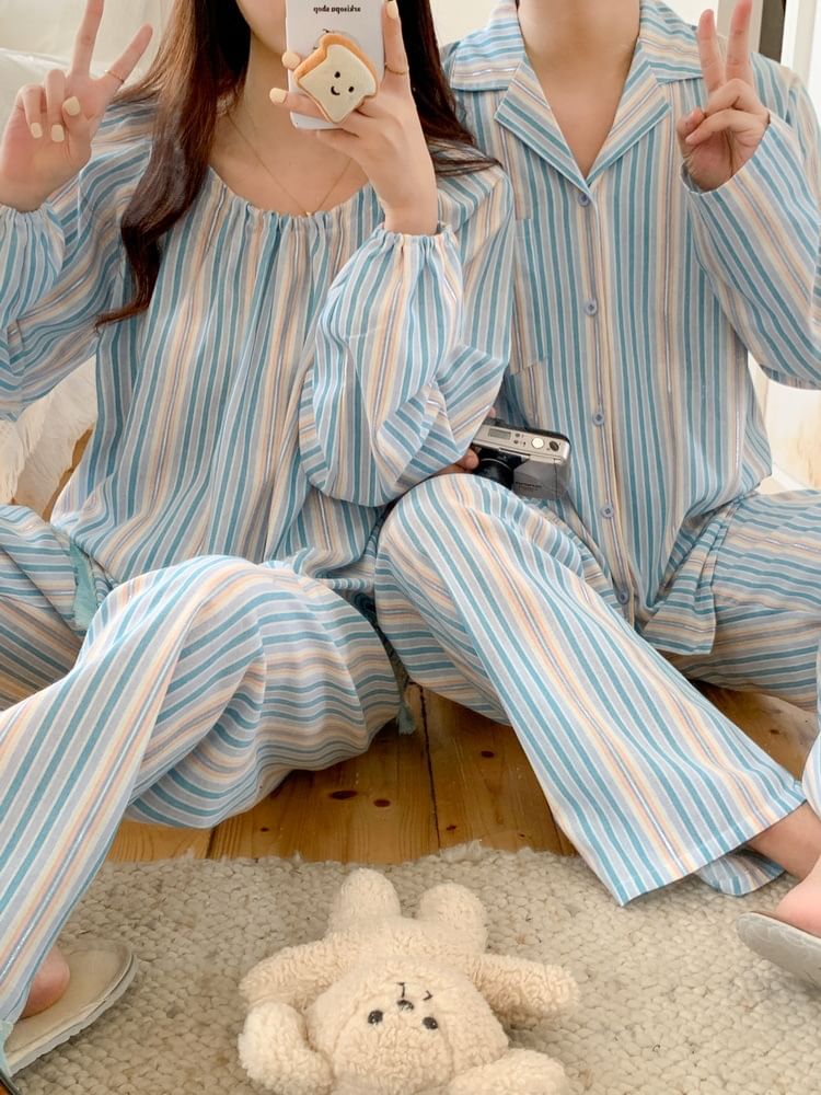 Tanee - Pyjamaset: gestreepte blouse met pofmouwen + broek