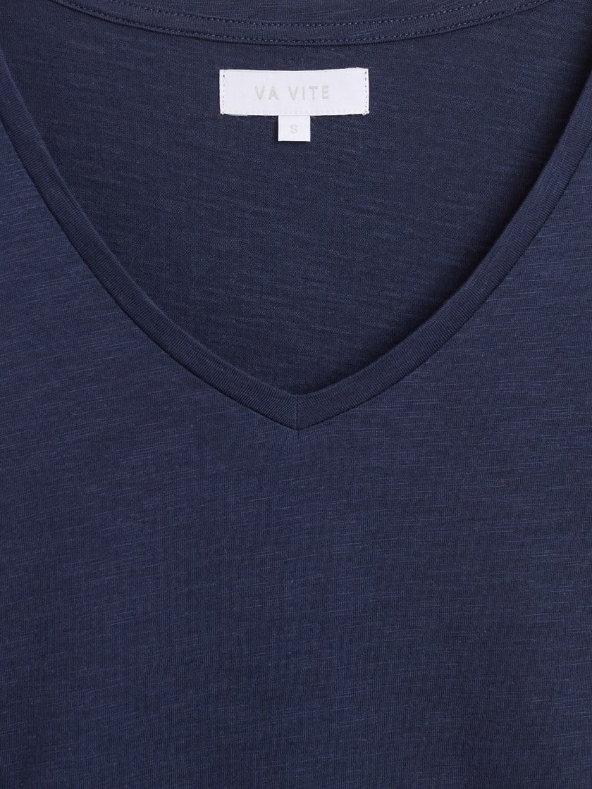 Ava v-hals t-skjorte Mood Indigo